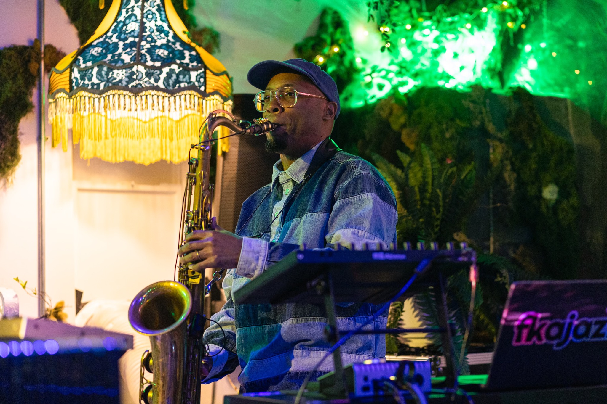 Have you ever heard of Jazztronica? Part 1 🎷📺 I took to the streets of ...