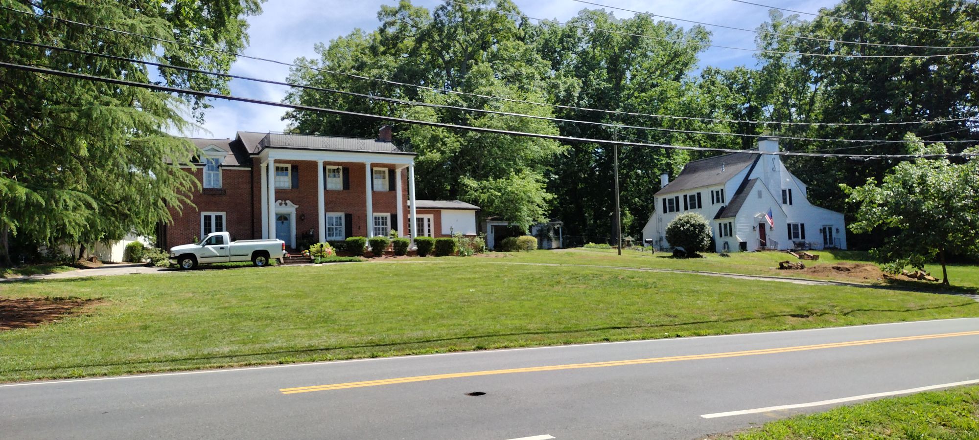 Family homes on Country Club Rd and New Hope Rd in Gastonia