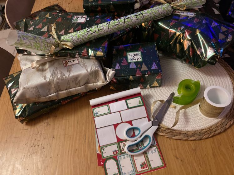 Découpe de Papier d'Emballage Cadeau, Coupe Papier D'Emballage avec 2