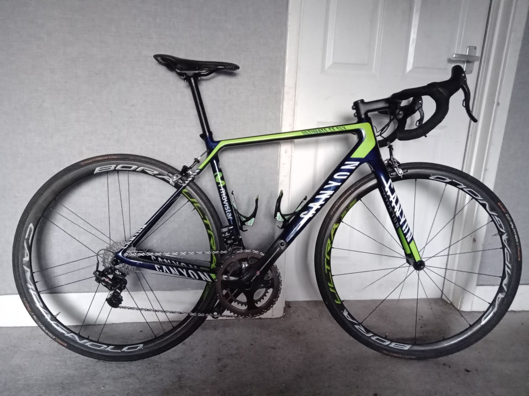 2015 Canyon Ultimate CF SLX 9.0 Movistar Edition bike specs