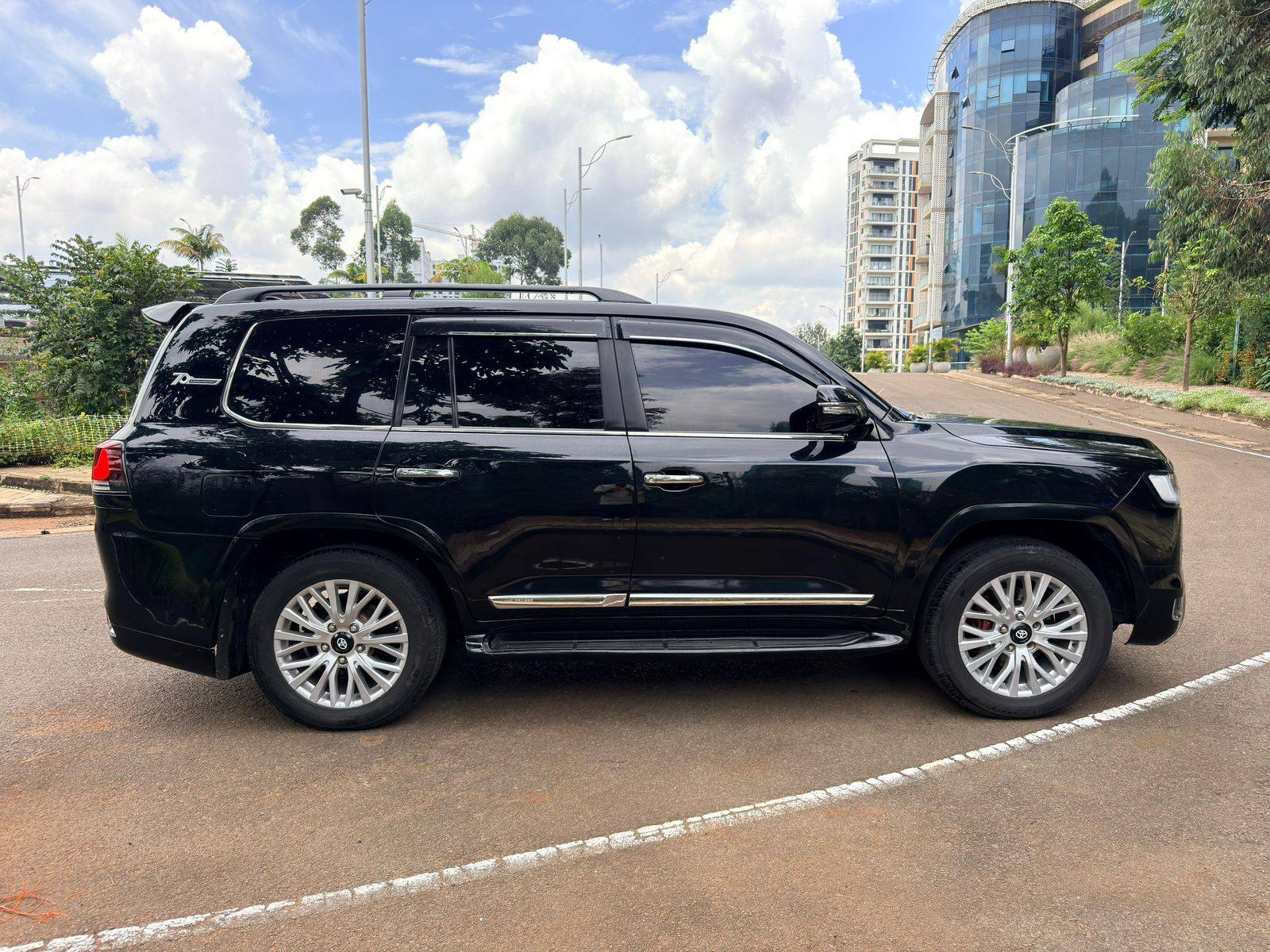 Toyota Landcruiser ZX 200 Series for sale ▪︎2017 model KDX