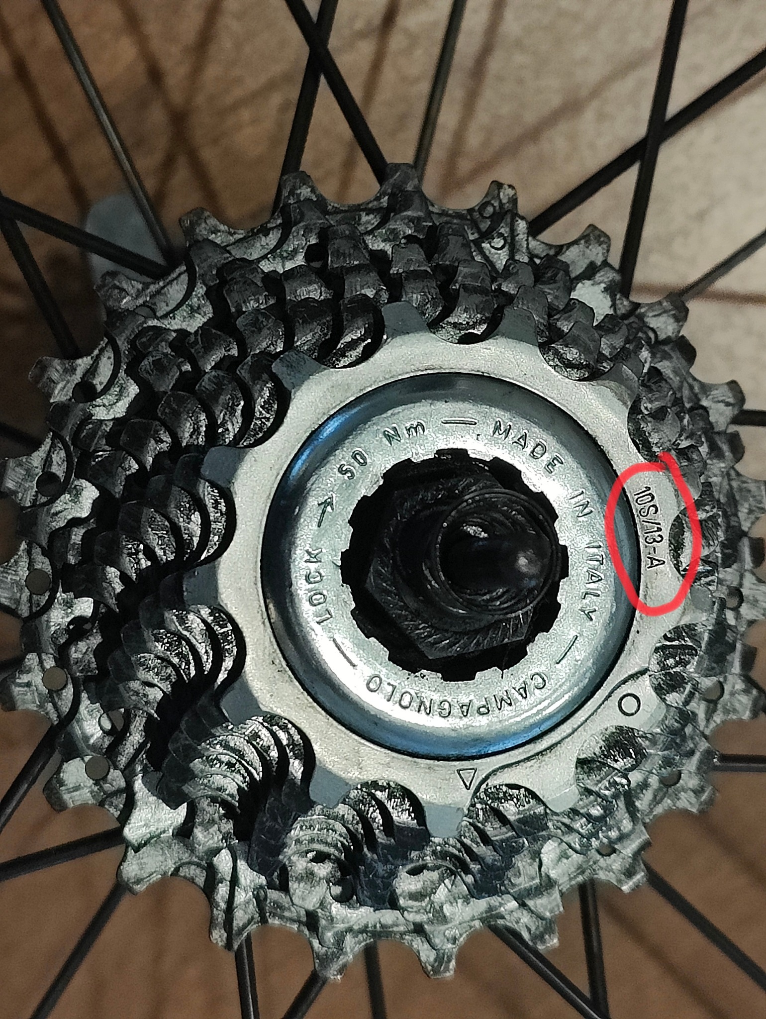 Identifying a Campagnolo 9-speed cassette?