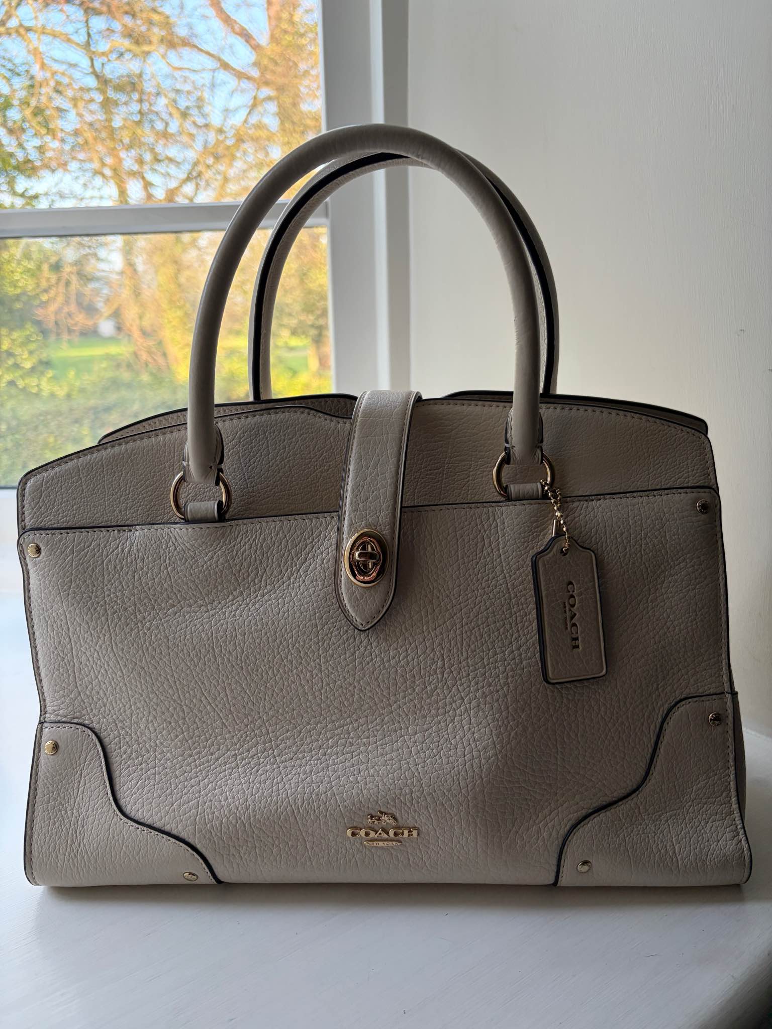 coach grunge shoulder bag beige silver