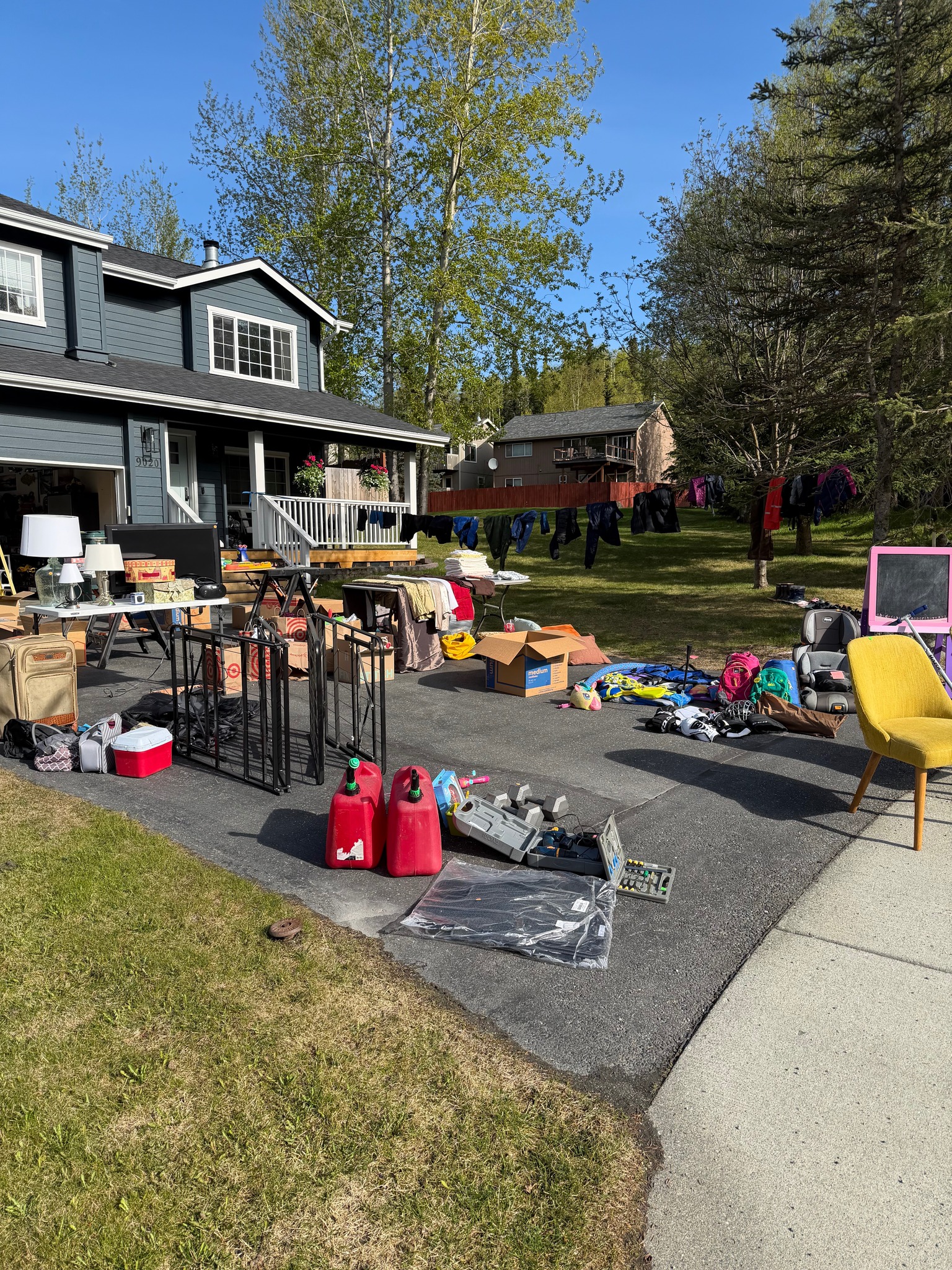 Eagle River ALASKA Yard/Garage Sale Ads ONLY! NOT FOR SINGLE ITEM