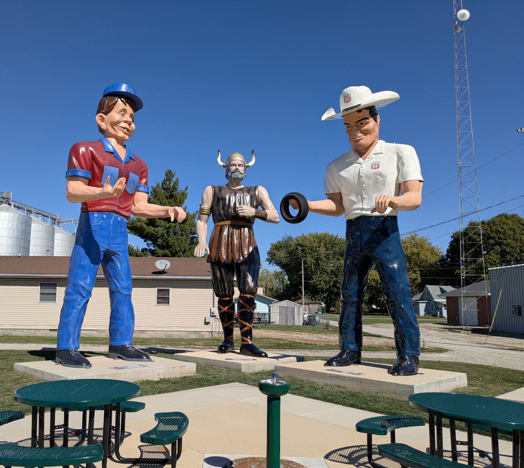 If you like giants, there are a lot on Route 66! Tulsa OK and