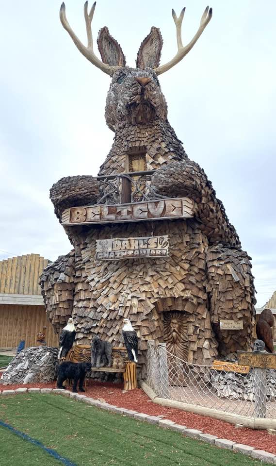 Visiting the 42 foot tall jackalope in Wall, South Dakota