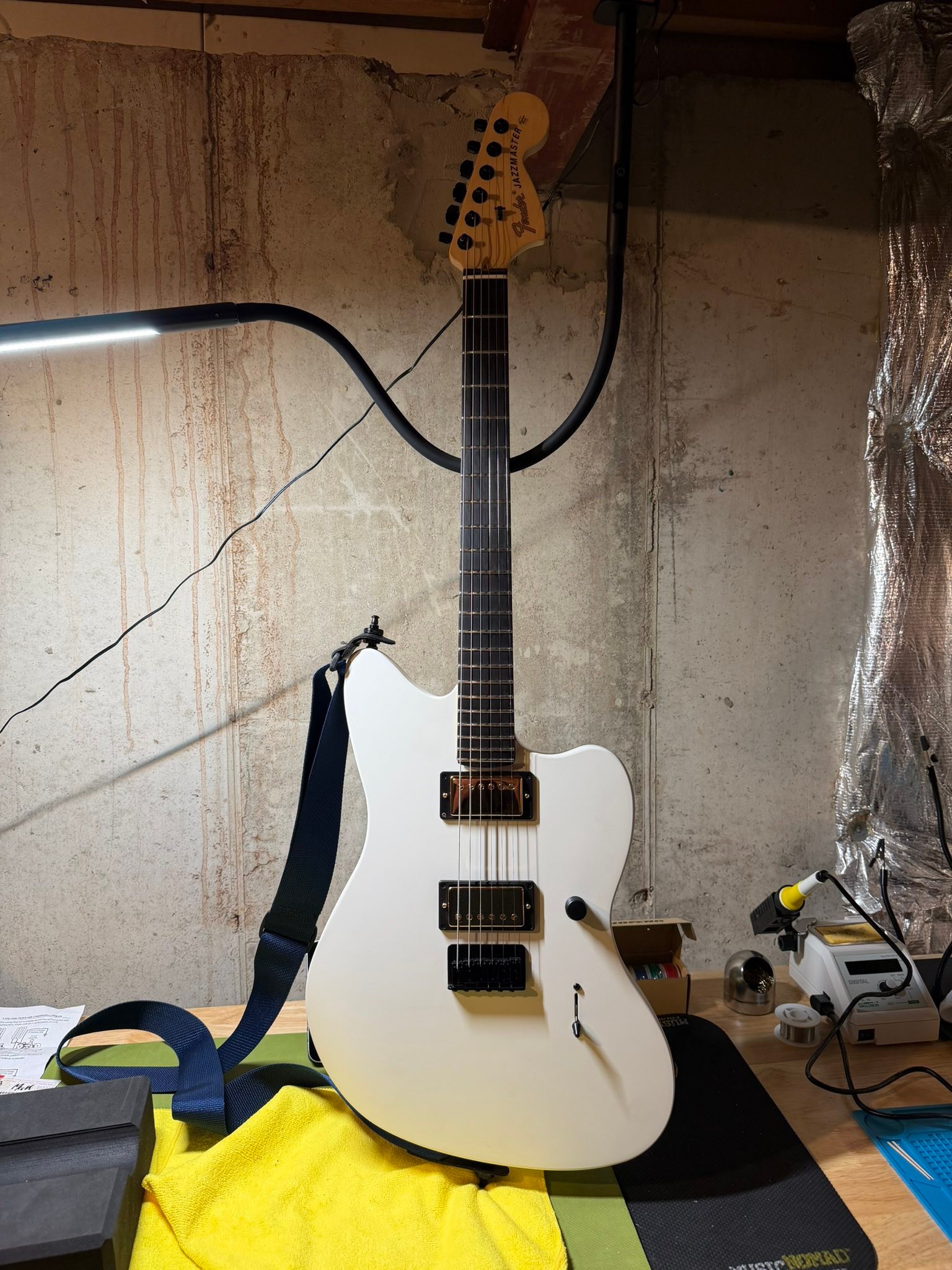 Custom Fender Jazzmaster Guitar Build with Japanese Body
