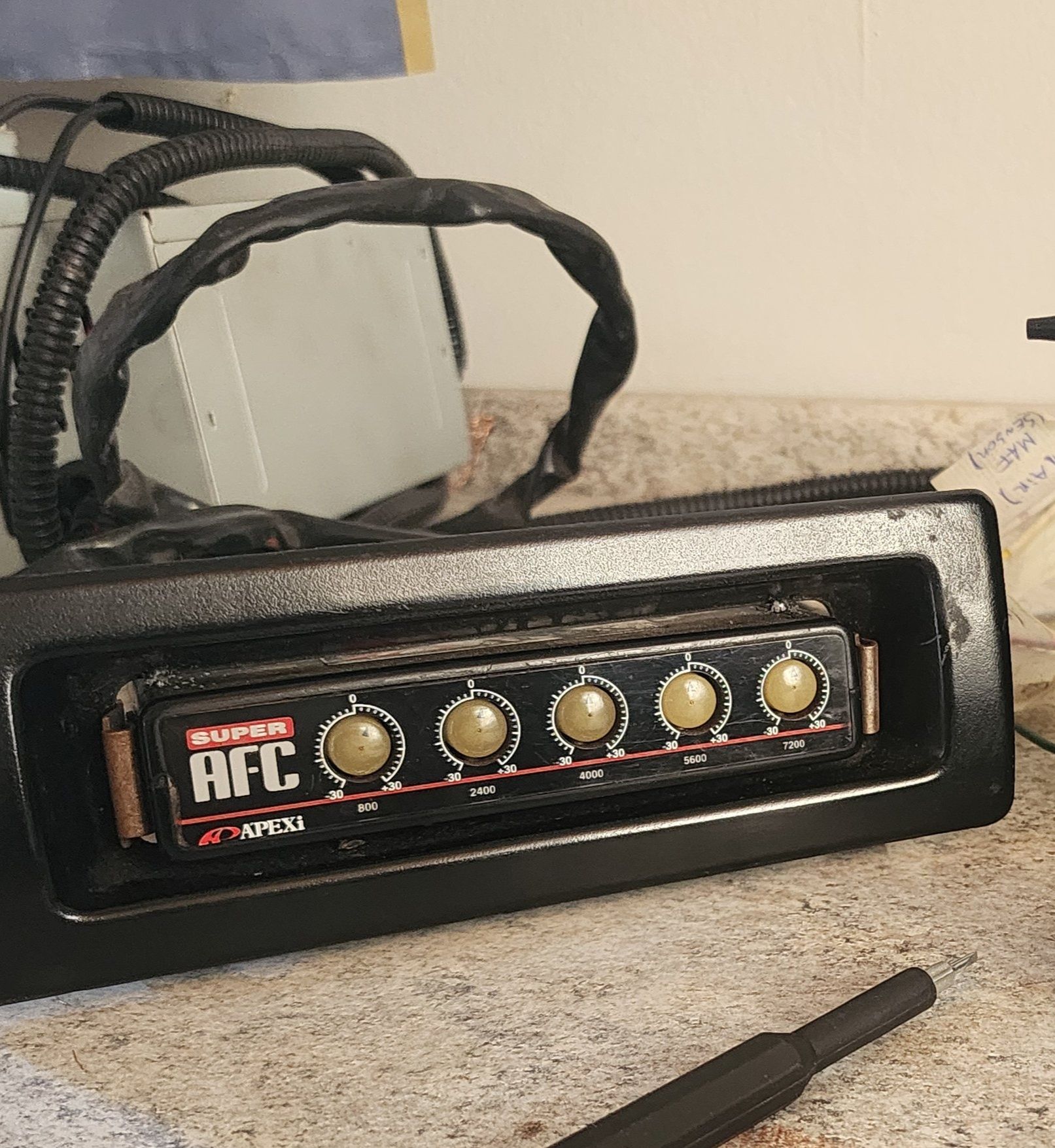 Hi everyone, can you help me install an AFC Apexi Gen 1? I need to 