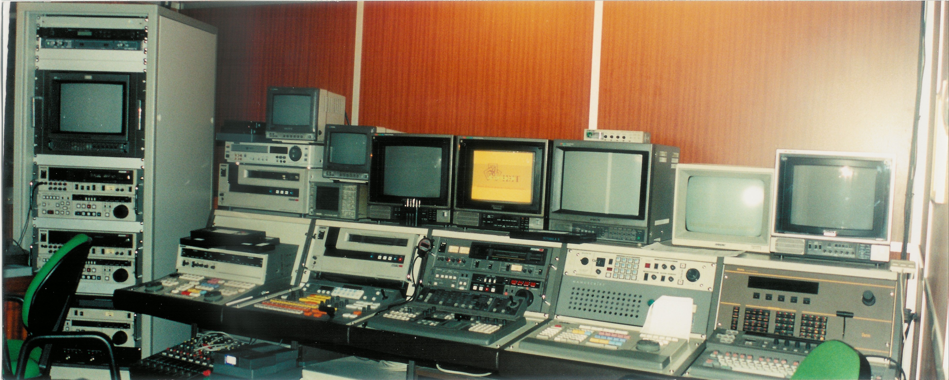 Double Beta SP Editing Suites 1990, Abekas Zeno and Manuscript
