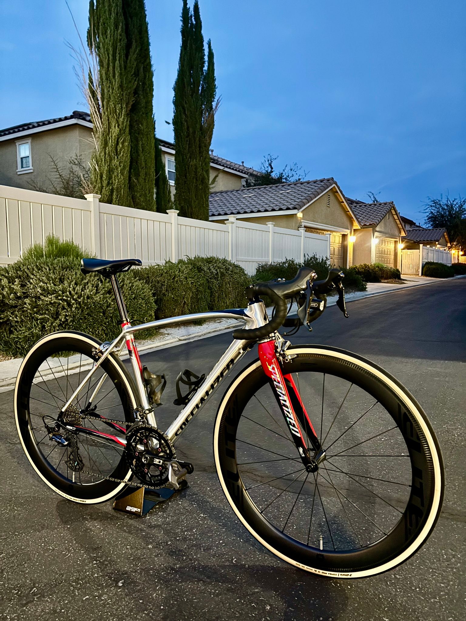 My 2016 specialized allez SL comp??‍♂️ From Henderson Nevada