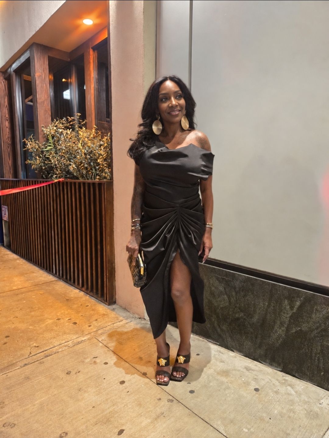 Kiri convinced me to wear a black dress in New York line