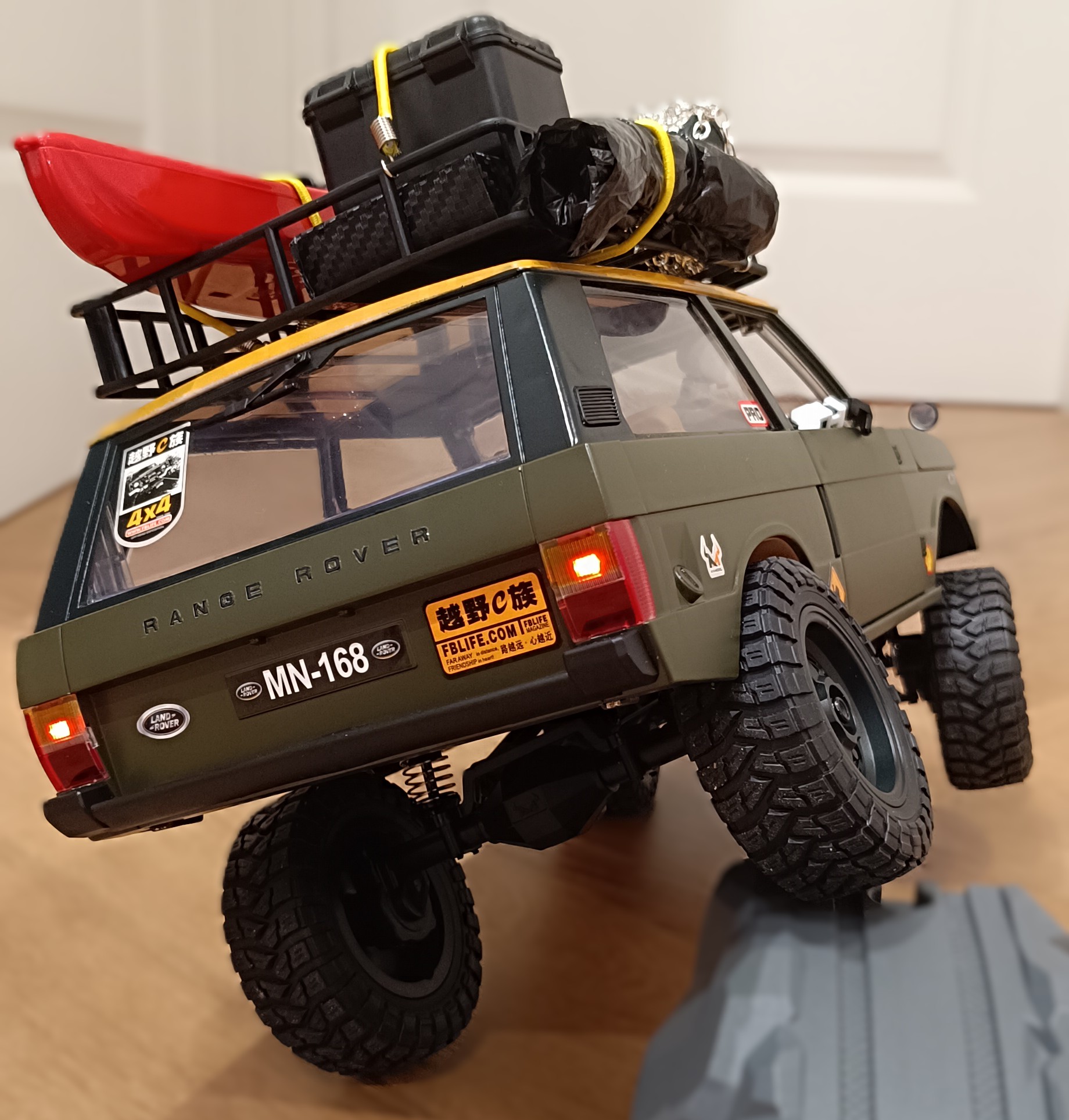Customizing mn168 rc range rover