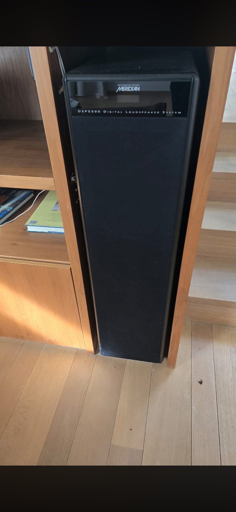 Meridian M20 active loudspeakers