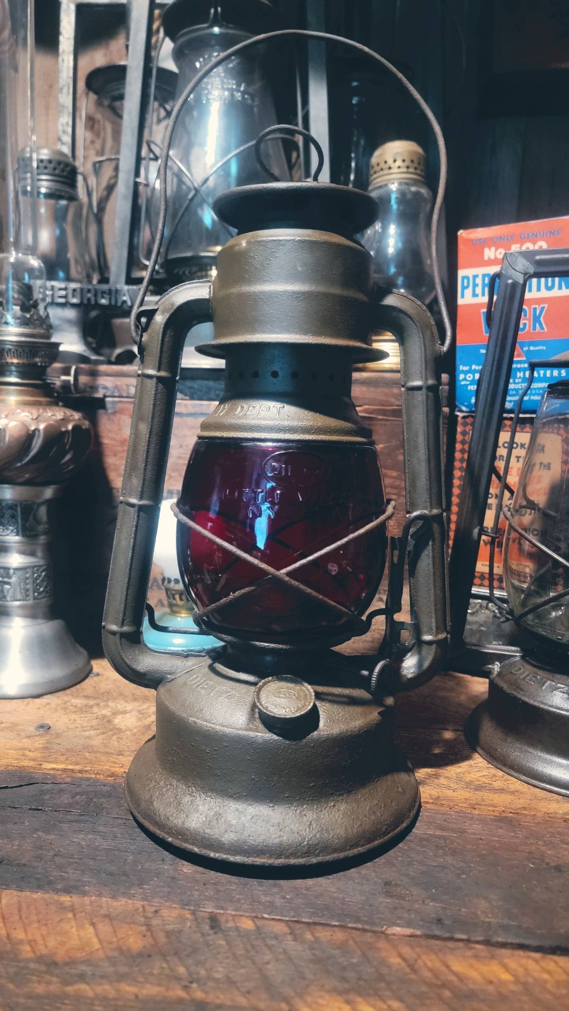 Dietz railroad lantern found in Wooster, Ohio