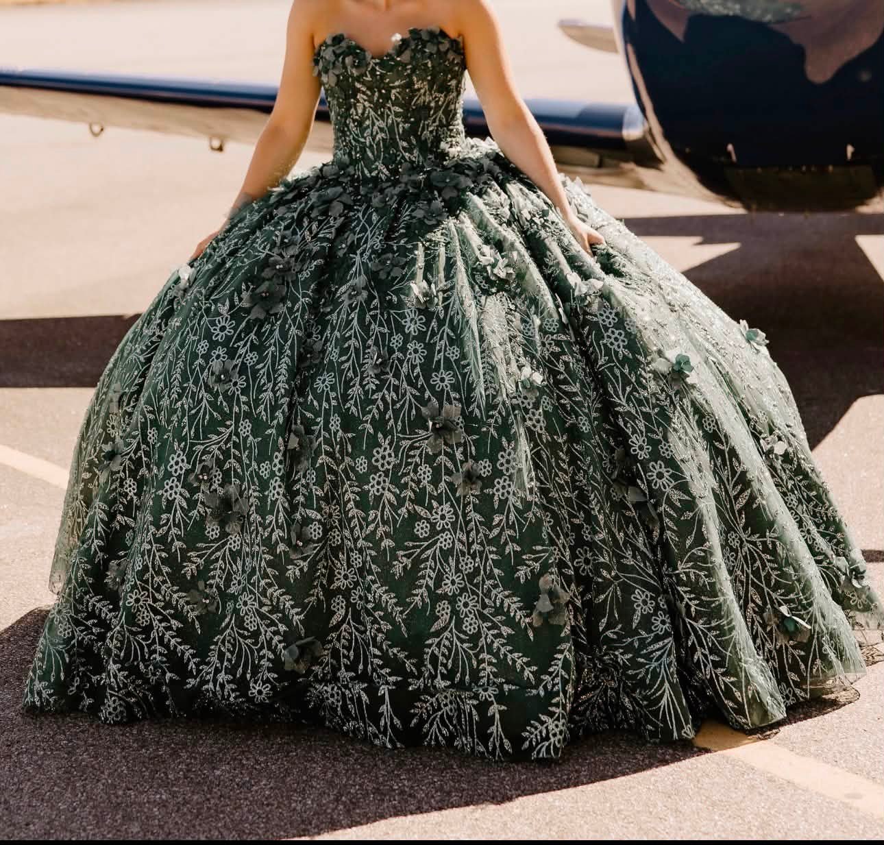rent homecoming dresses dress for $200 fits 6-10 has corset back 11 year old 5th grade graduation dresses