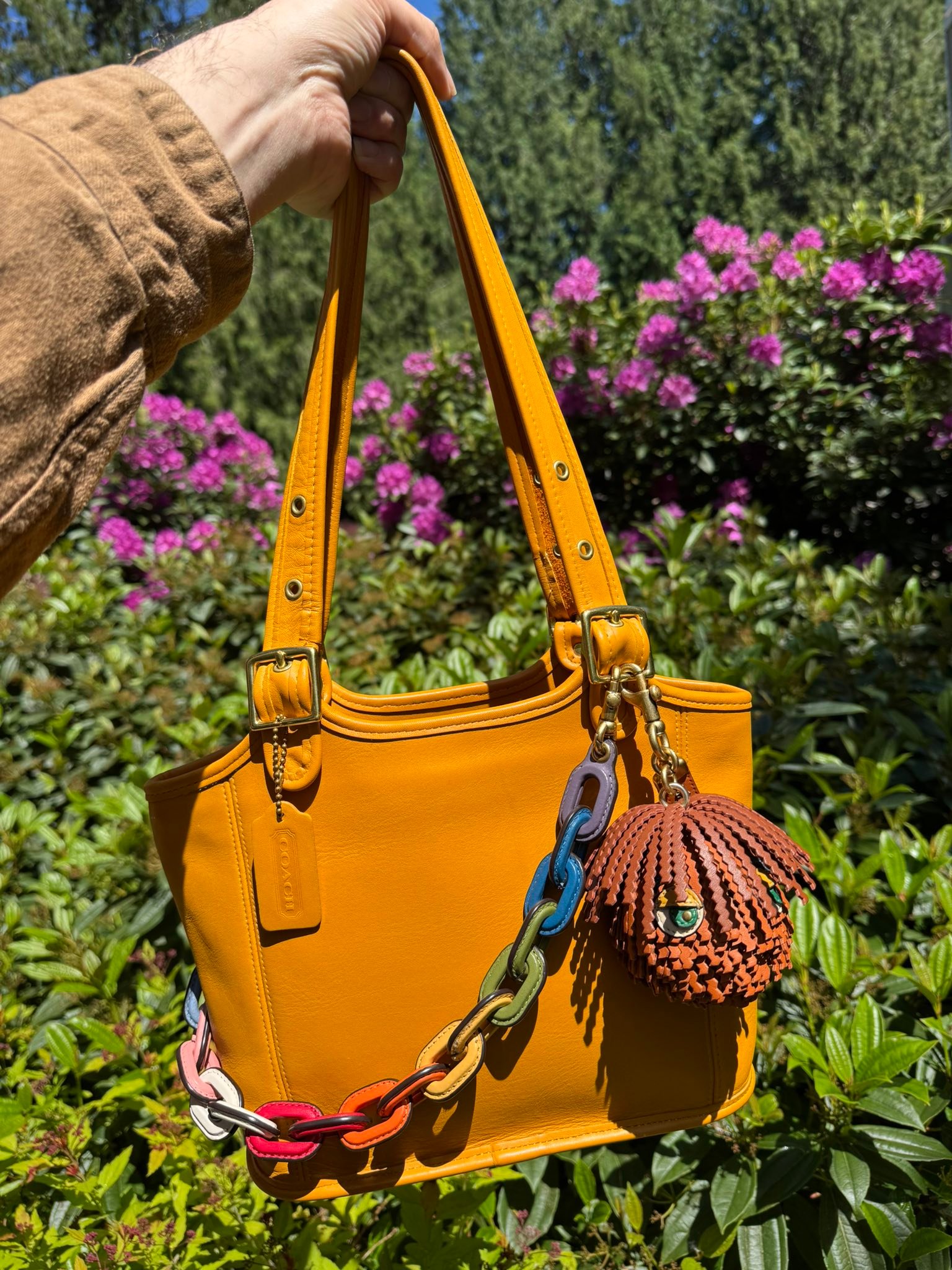 Vintage Coach Legacy Small Shopper style no. 9086