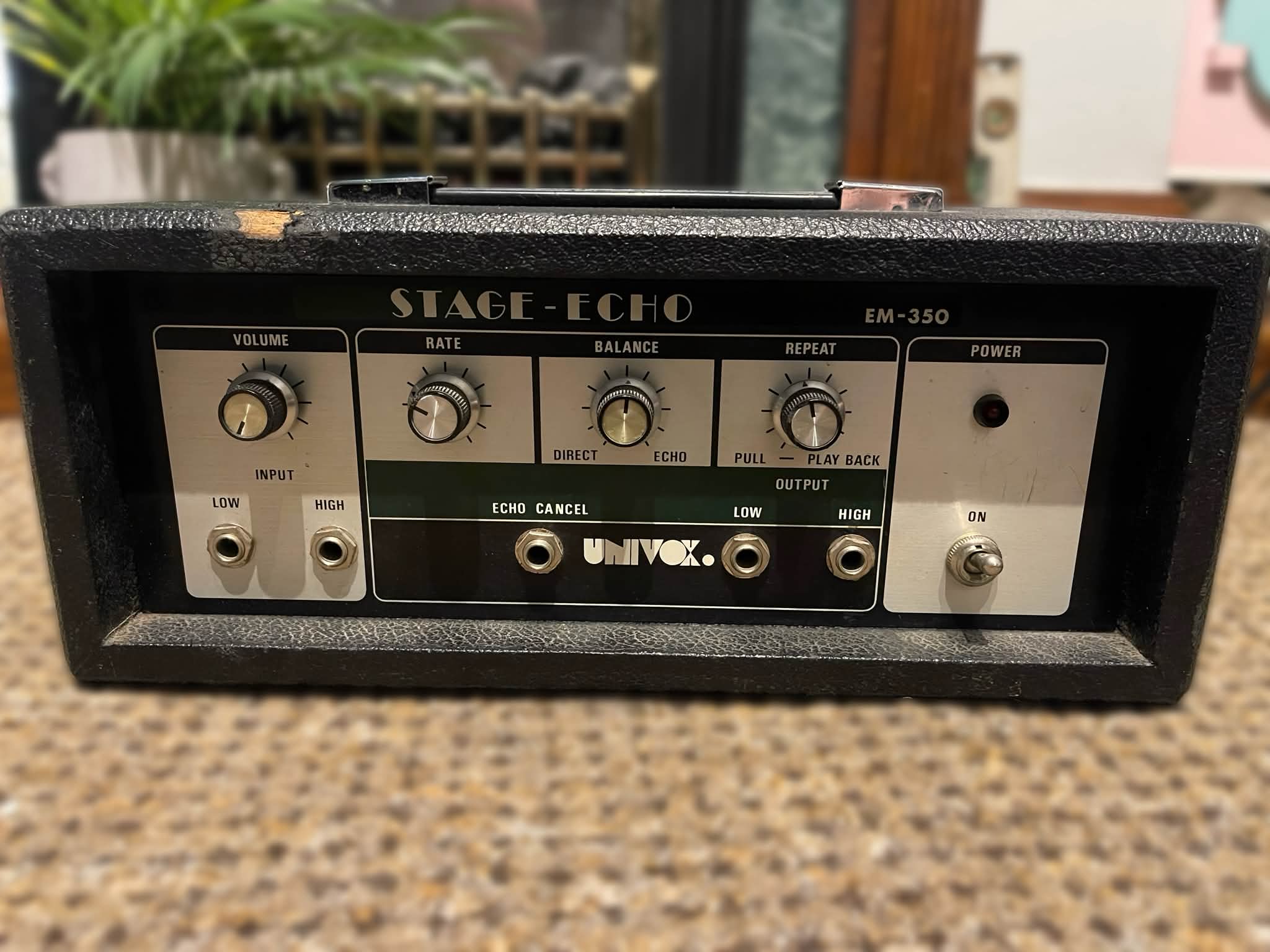 Univox EM-350 stage echo from 1978-1979