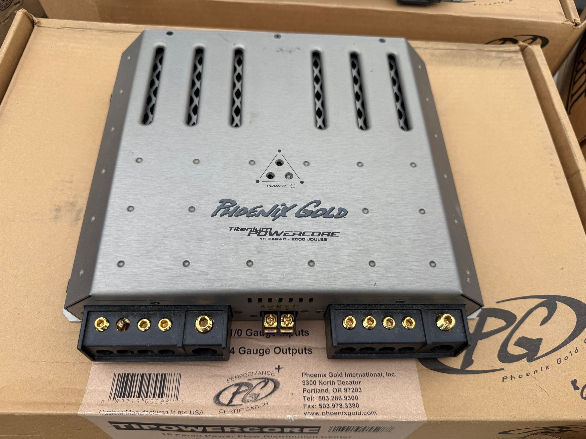 For sale 2 GOLD 250.2 power amps never used in boxes with