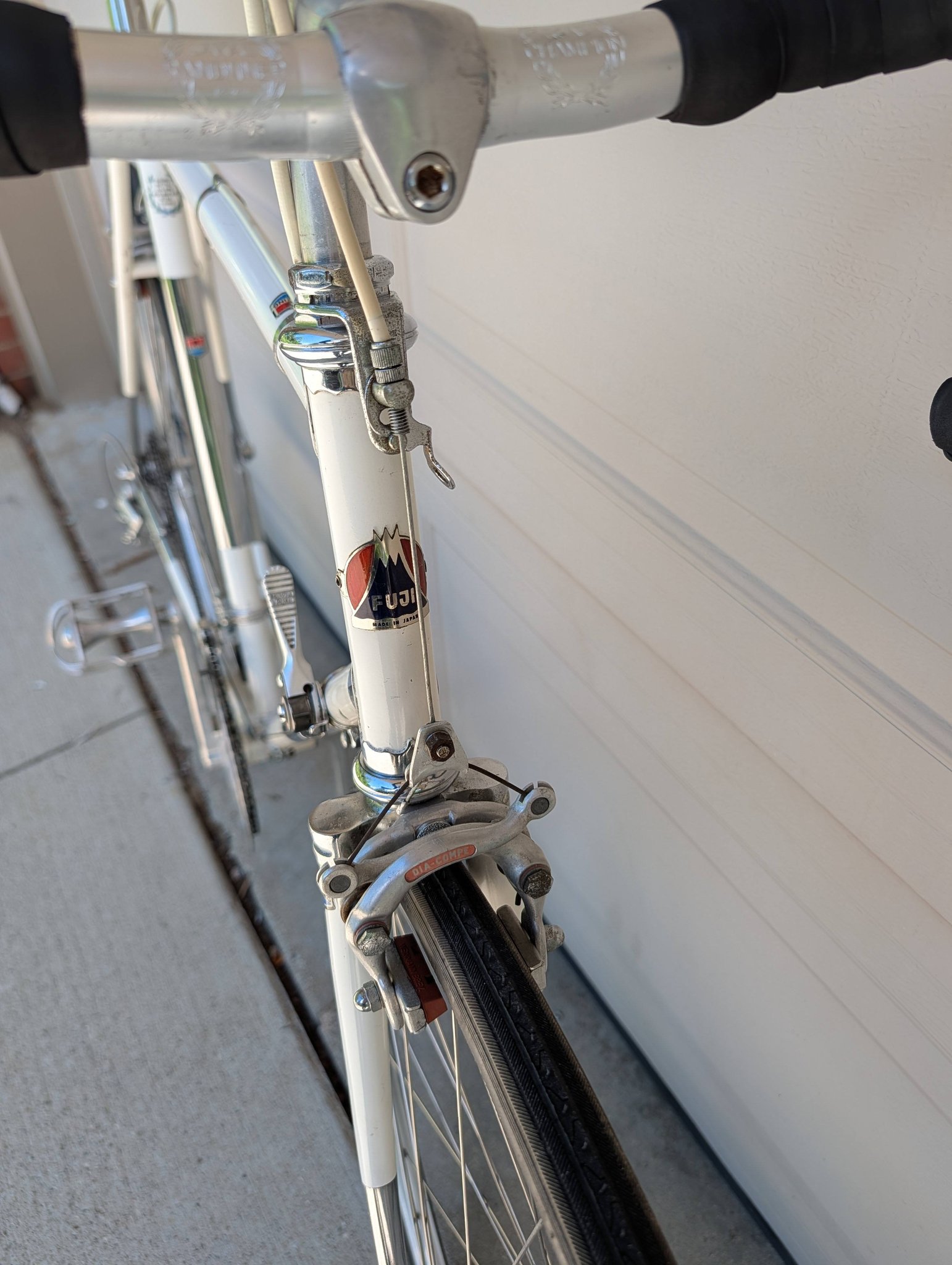 富士よし 1972 Fuji 'The Finest' vintage road bike with Dura Ace hubs