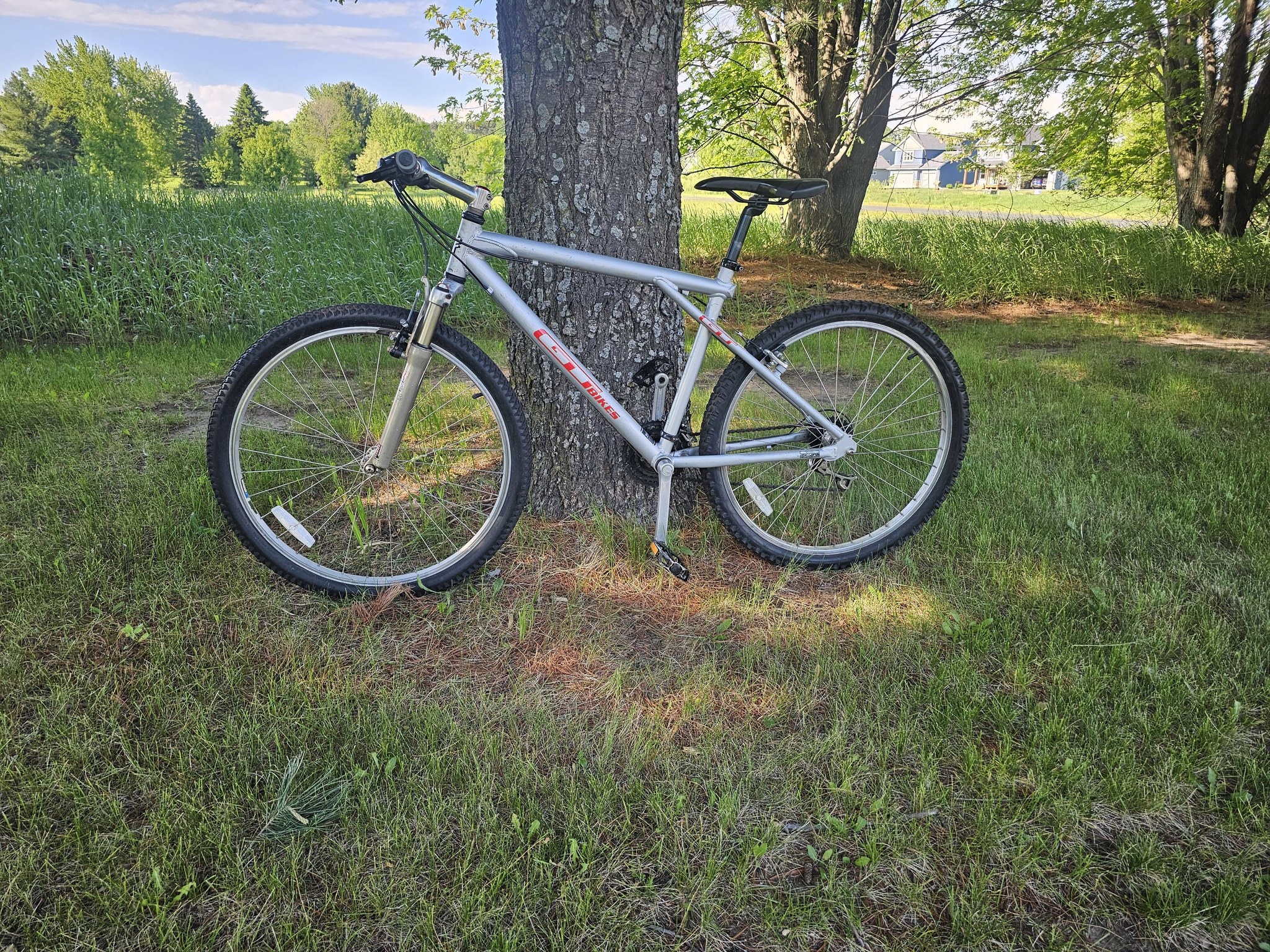 Restored 1998 GT Tempest bike with upgrades
