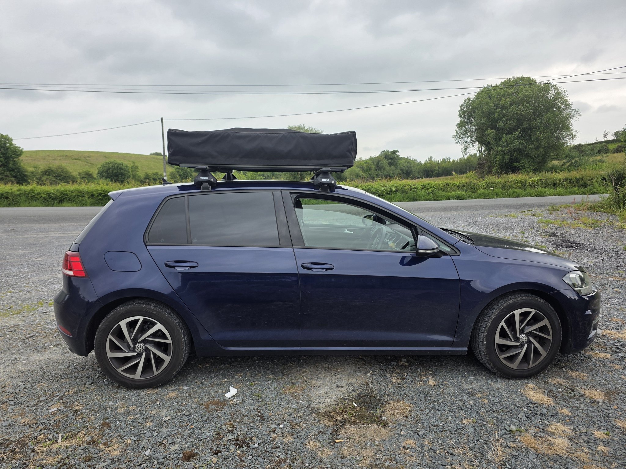 family duo zelt RajoNN Campingzelt Zelt, Camping-Familienzelt, einfach aufzubauendes tragbares Lichtzelt, wasserdicht, Winddicht, Farbe: Orange Sport & Enthalten: Streben und Befestigungsmaterial Somfy Smart Home: Direkt Color:carbon black