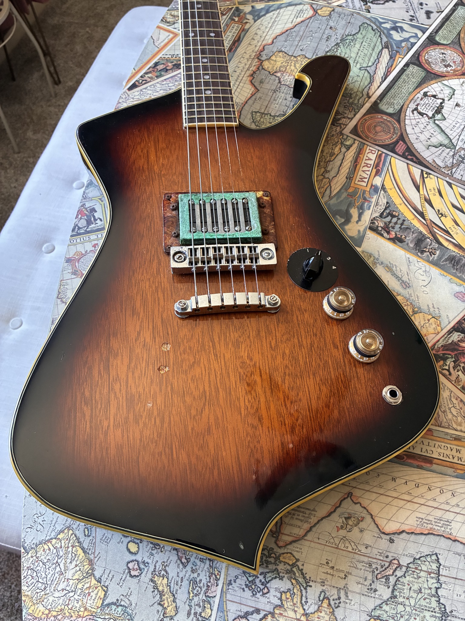 Guyatone LG-170T（1967）です。 当時、Guyatoneは売れに売れ生産が