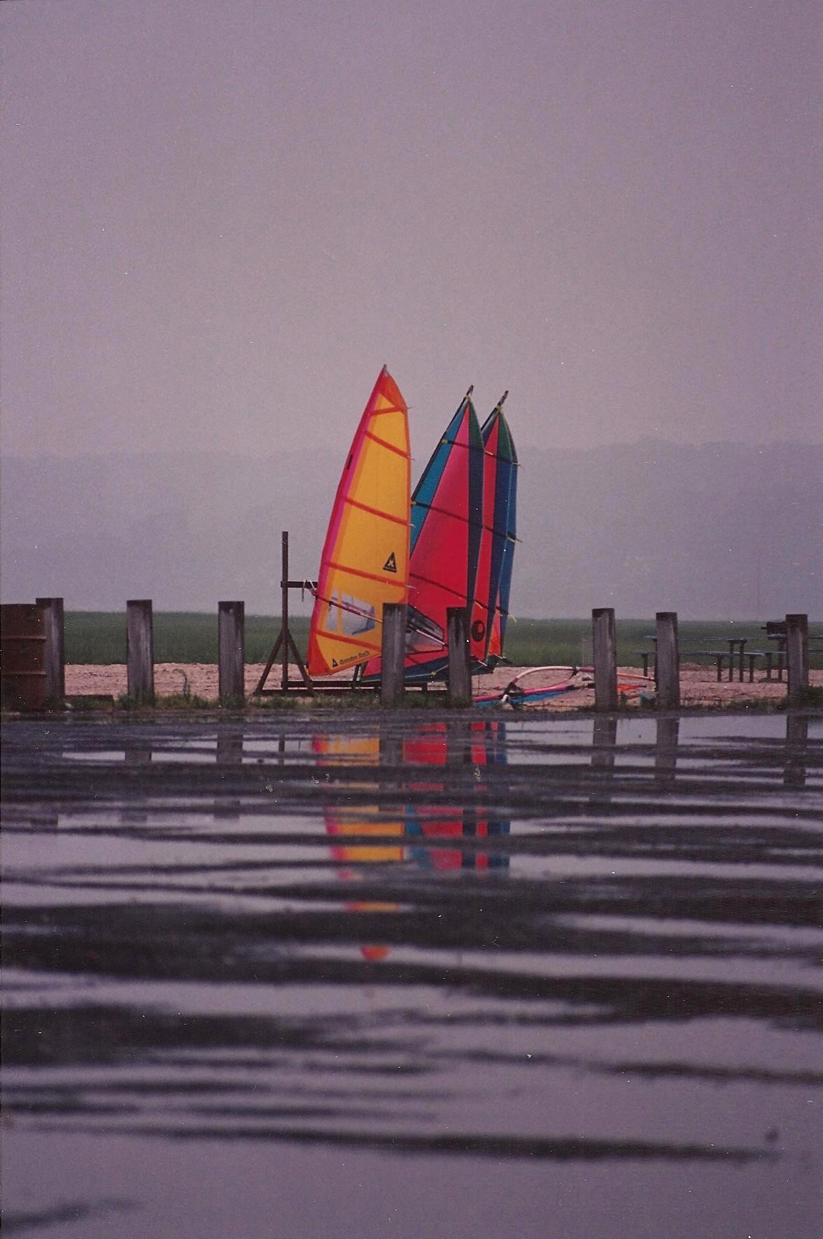 1980. kamakura JAPAN 昭和55年 神奈川県鎌倉市 由比ヶ浜海岸 大学3