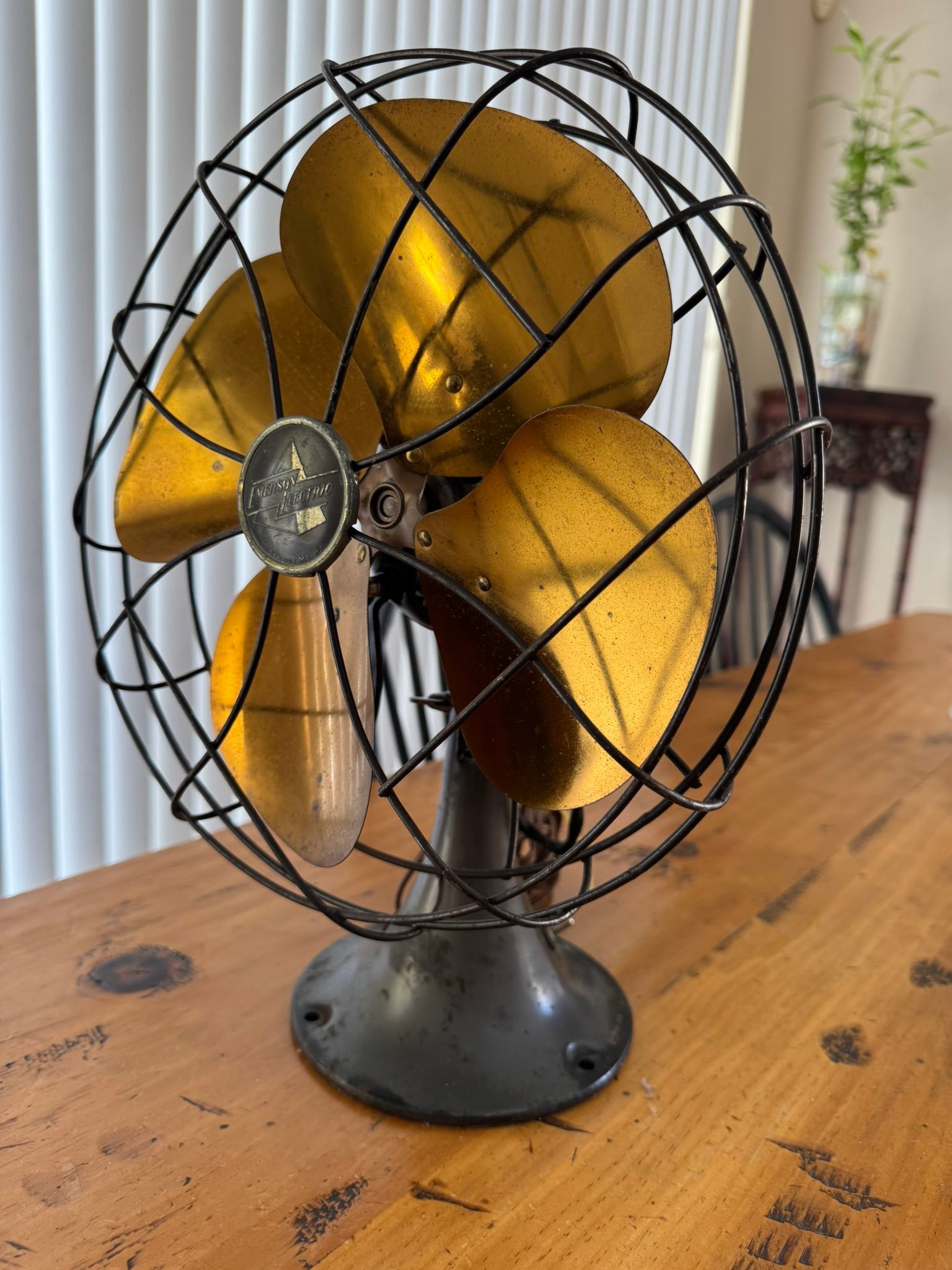 What material are Emerson 6250-D fan blades made of?