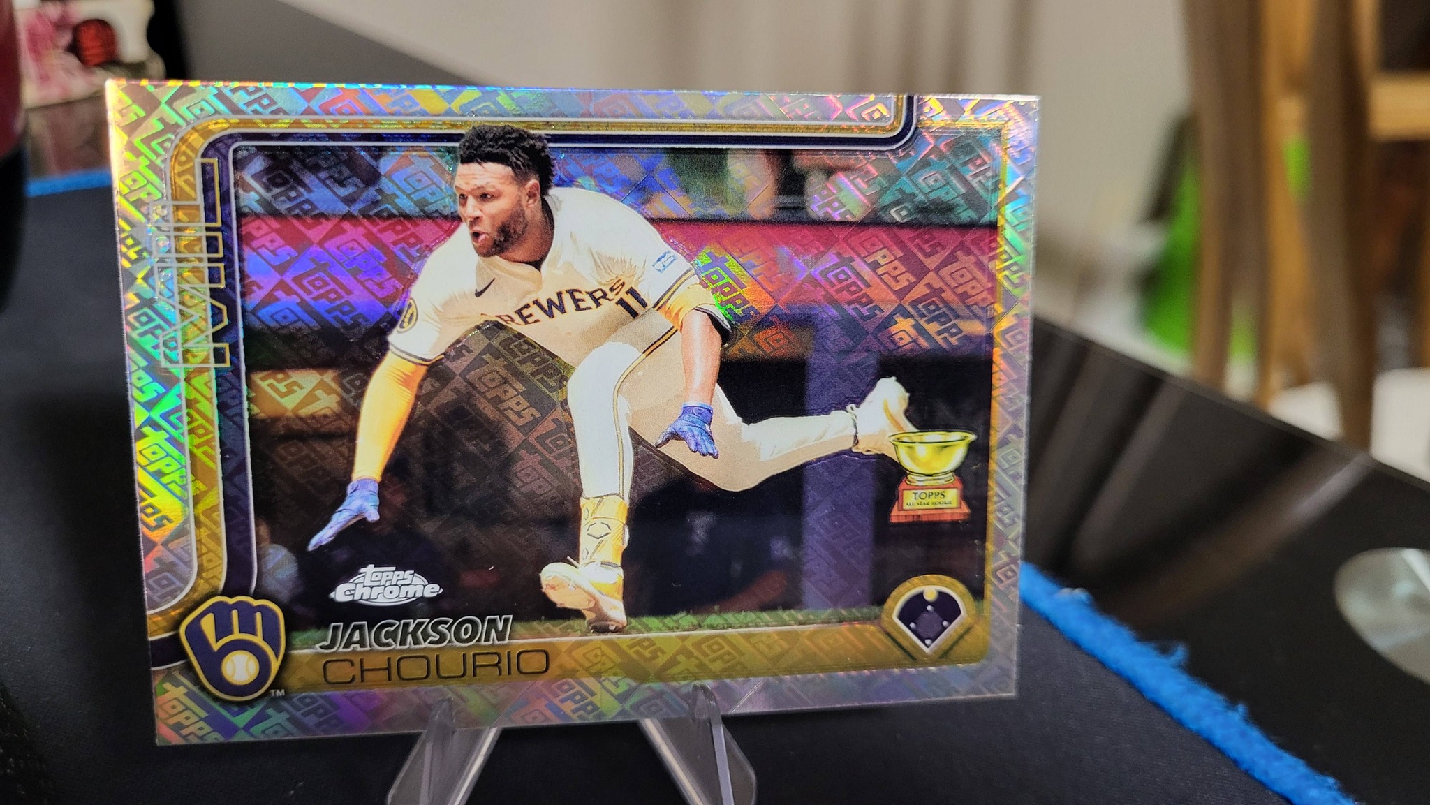 Refractor card identification help needed