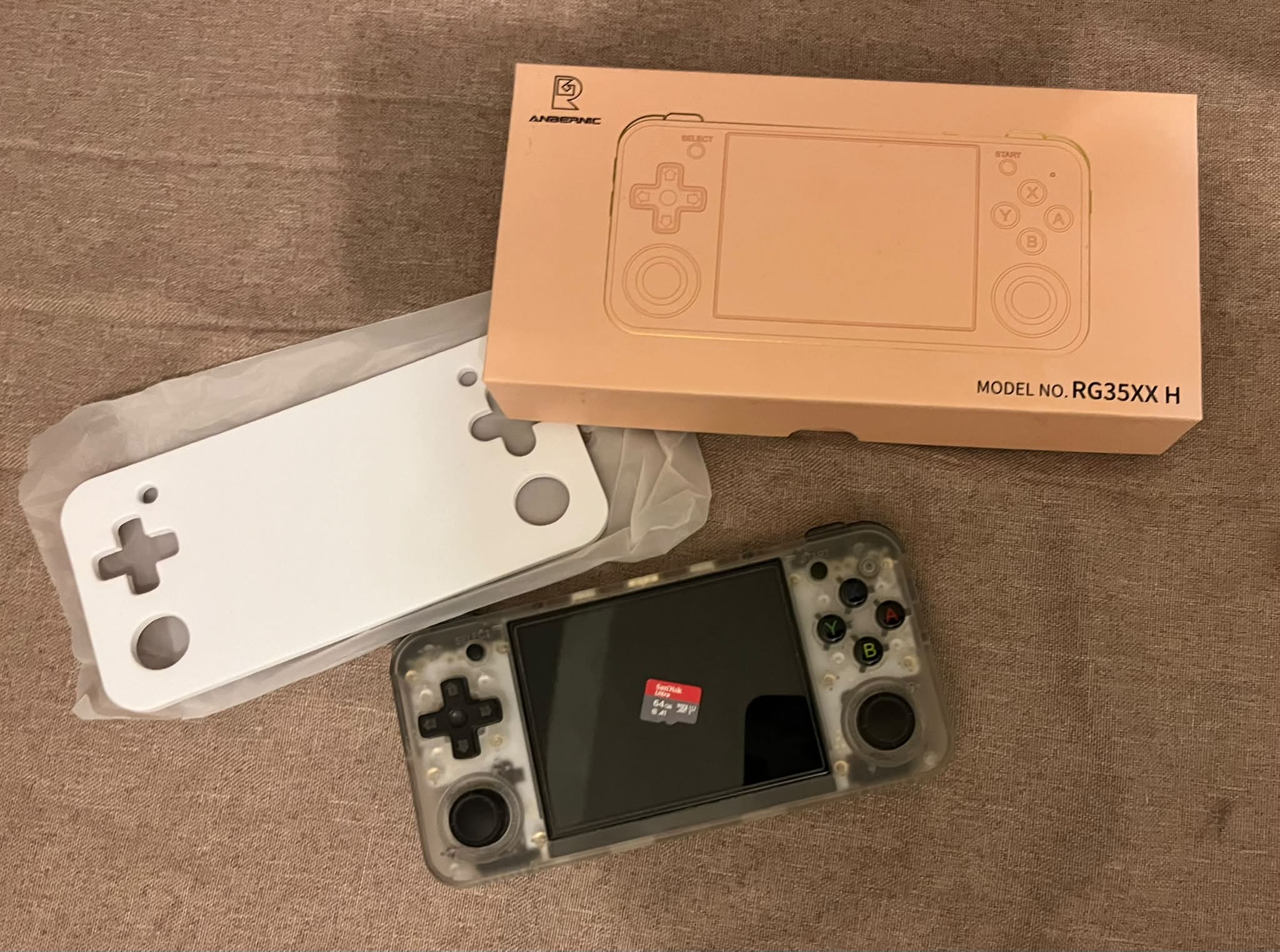 Anbernic RG35XX H for sale with 64gb Sandisk memory card