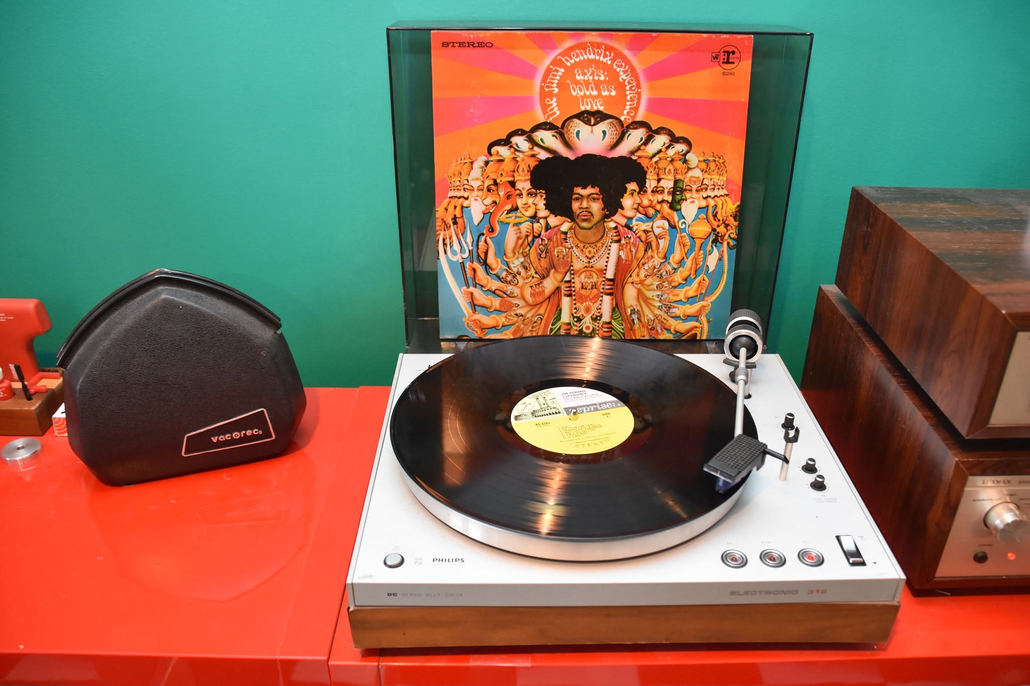 The new, super deluxe box set BOLD AS LOVE - THE AXIS: BOLD AS