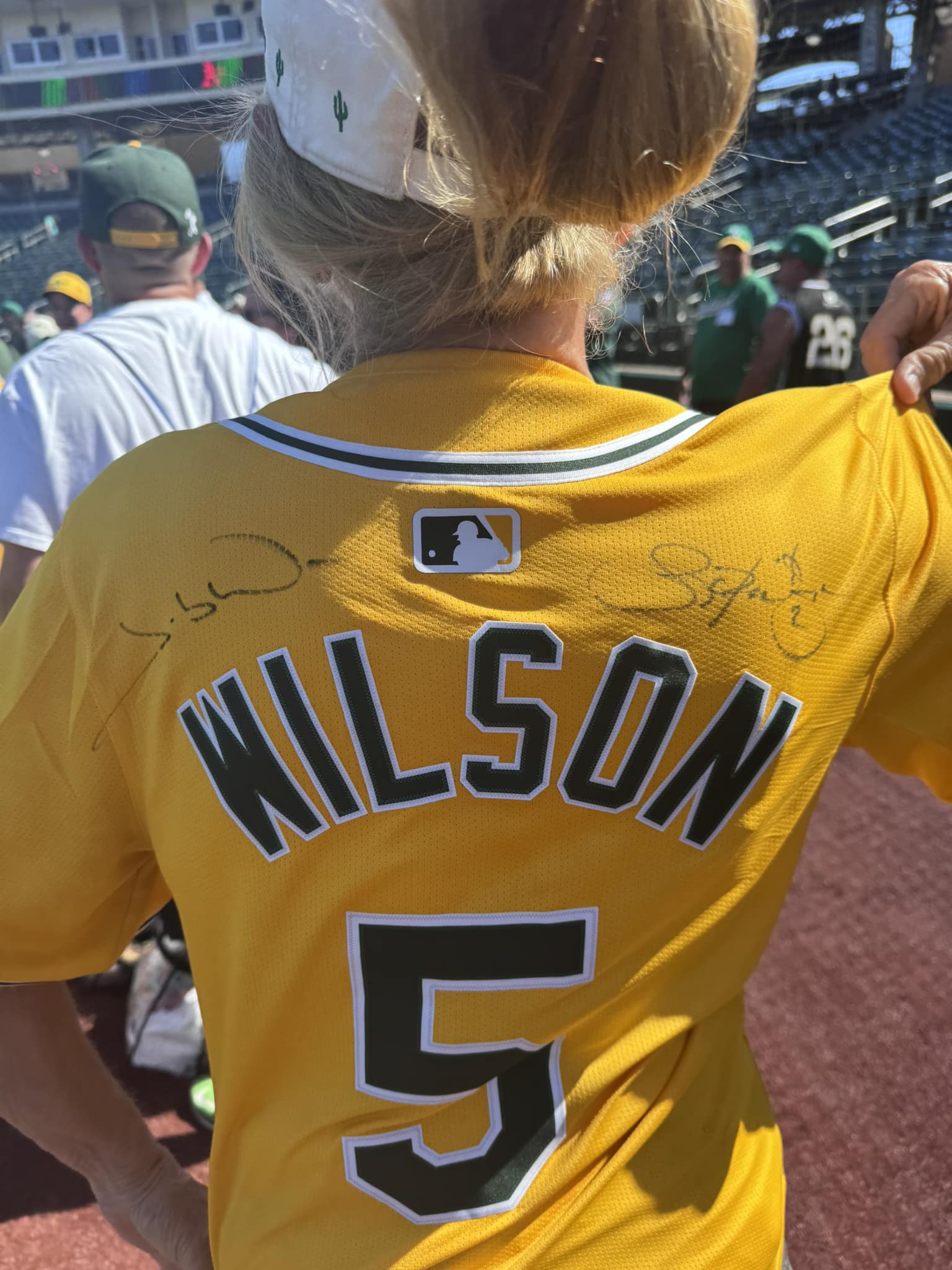 Jacob Wilson's dad sends game-used batting gloves and signed cards