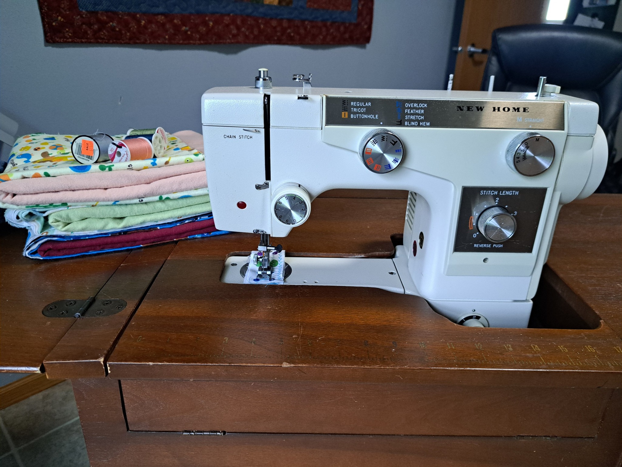 Toyota 747 Elena Auto 7 knitting machine review