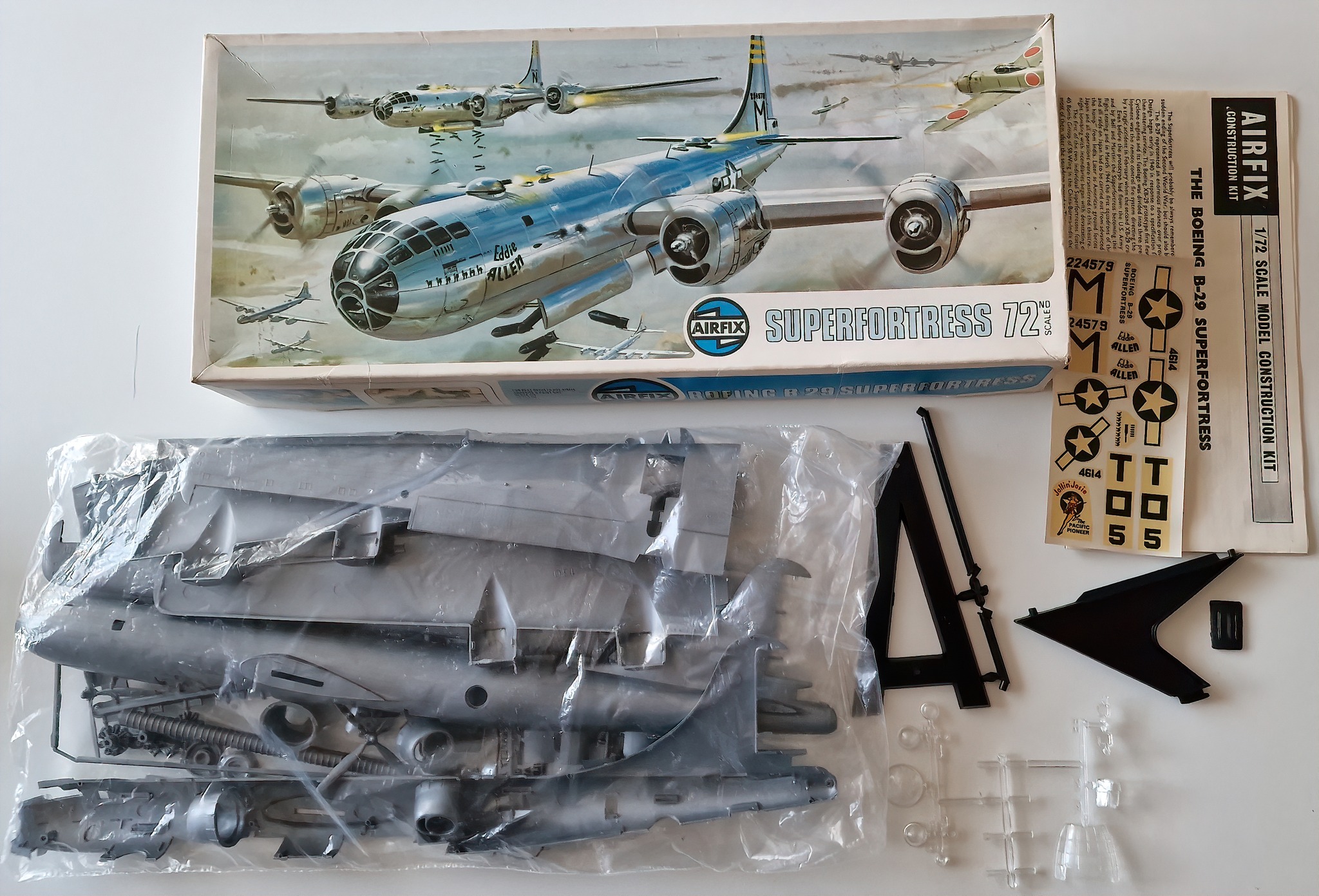 AIRFIX B-29 Superfortress 1:72 scale 1972