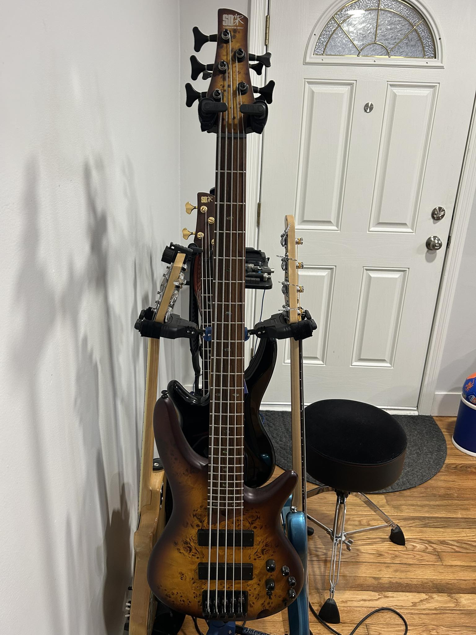 Ibanez SR505 最終値下げです。 Replacing Ibanez SR505 with another five string model?