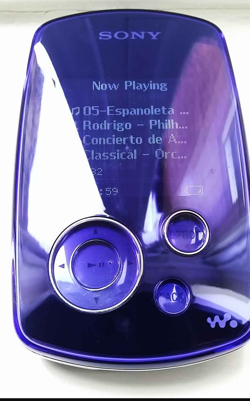 SONY Walkman NW-A3000 20GB バイオレット　稼動品④ purple Sony Network Walkman NW-A3000, a digital music player
