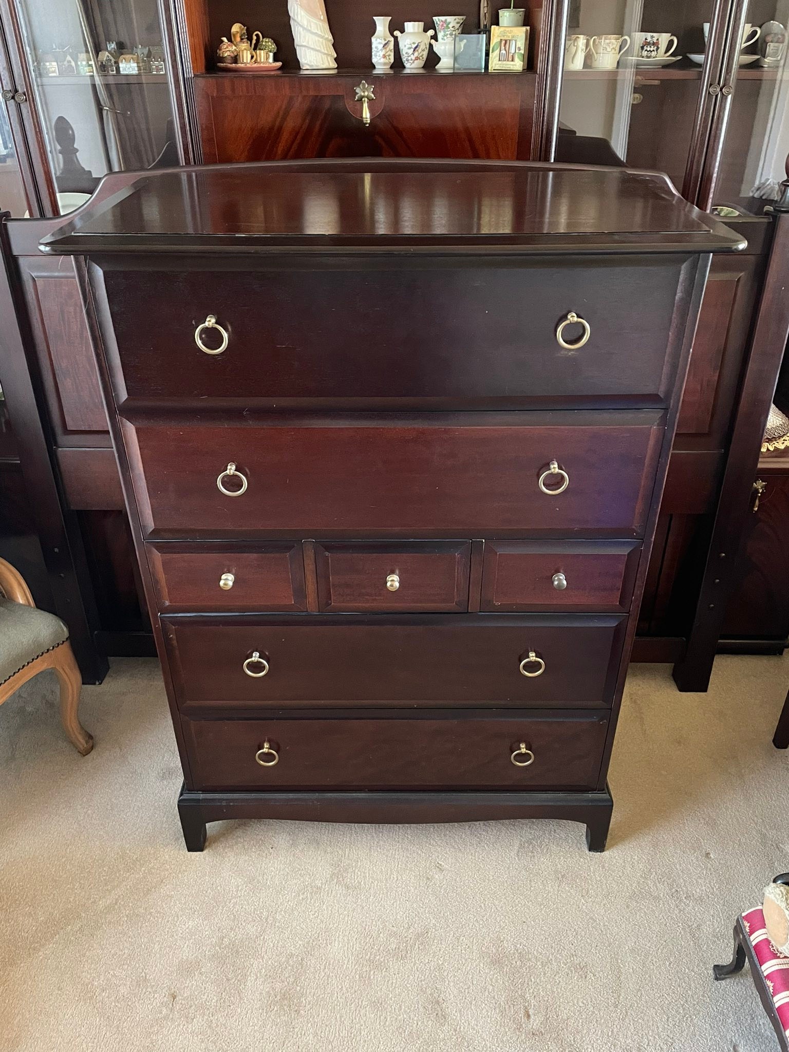 Helping a friend advertise some furnitures for sale ??️ These 