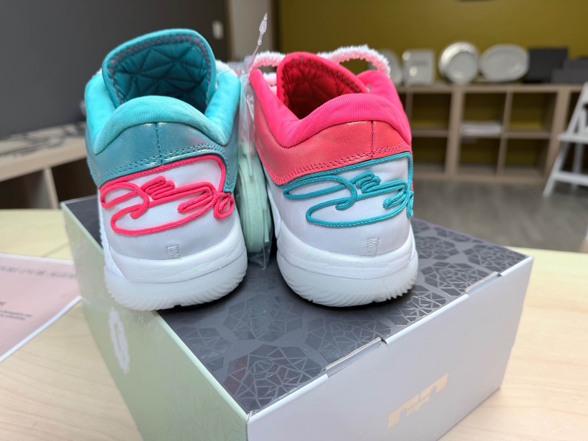 NIKE LEBRON XVII AS /