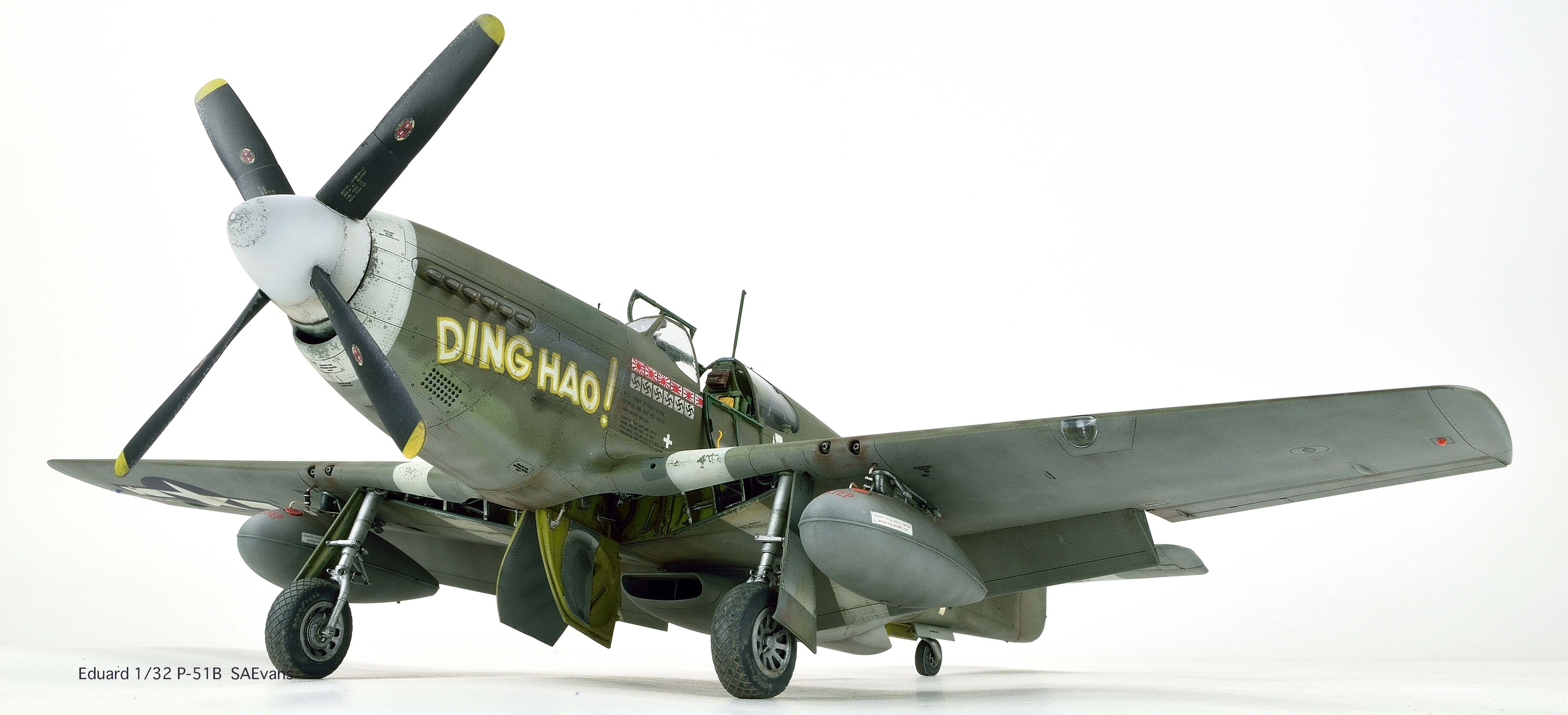 What details are missing from the 1/32 P-51B Mustang kit?