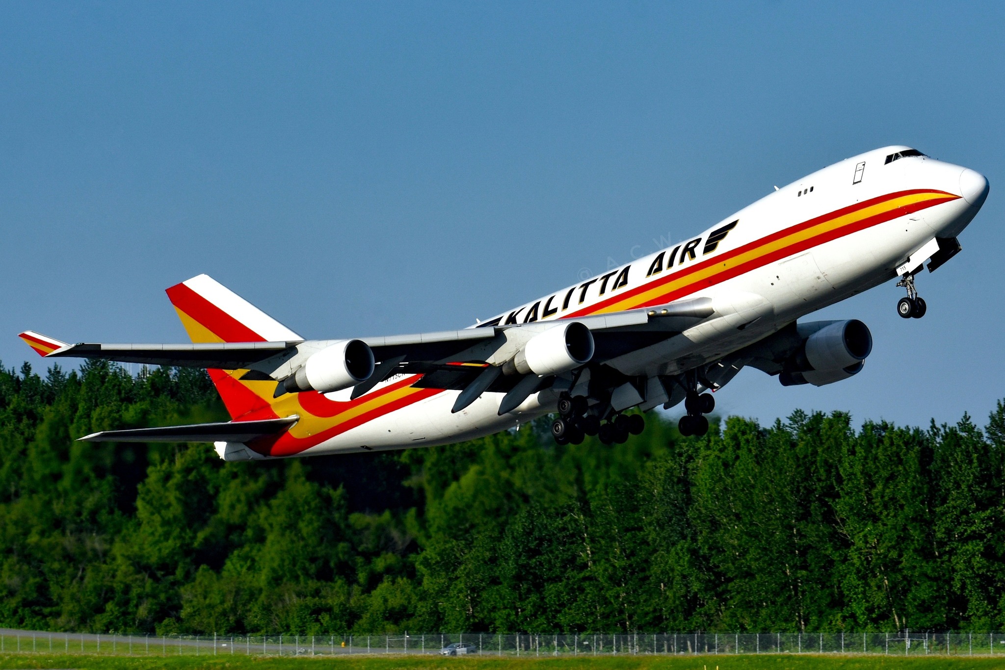 Kalitta Air Boeing 747-446BCF N742CK at Narita International