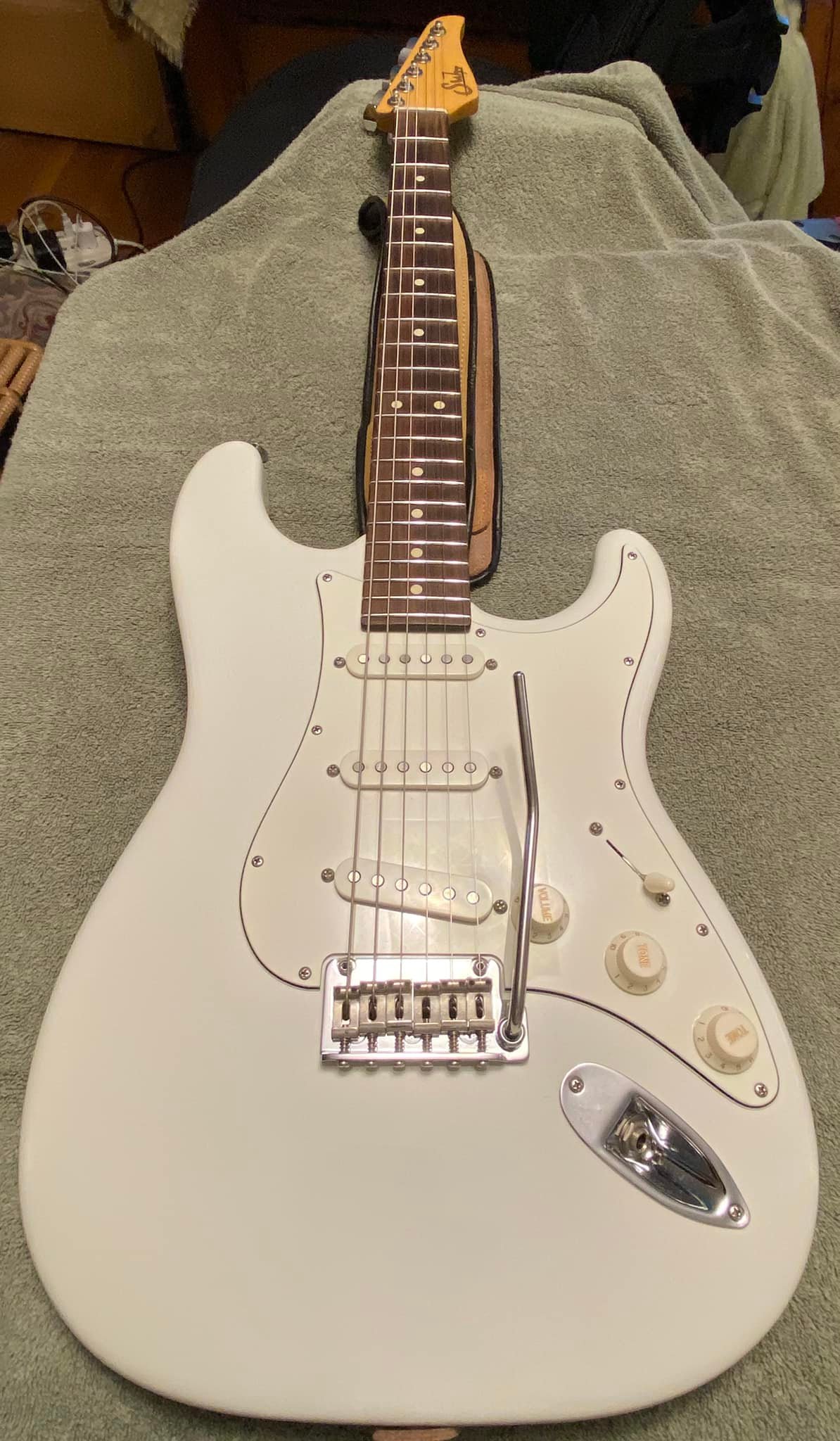 Suhr Scott Henderson Strat with Michael Landau pickups