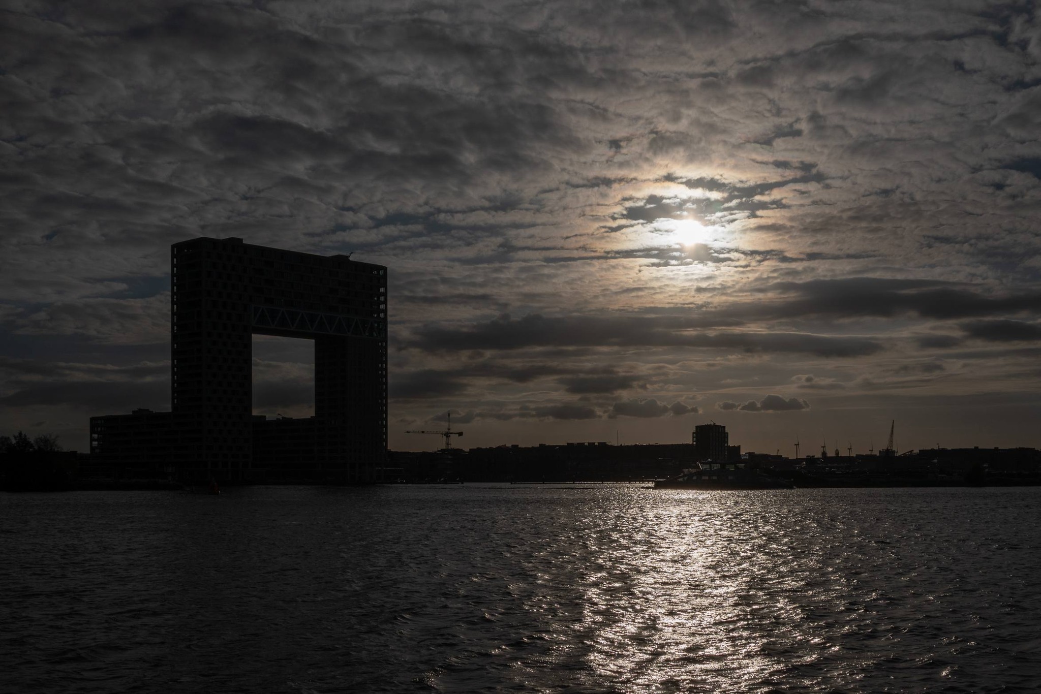 Z5 with Nikon z 40 mm f2 lens. Old harbour in Rotterdam (The