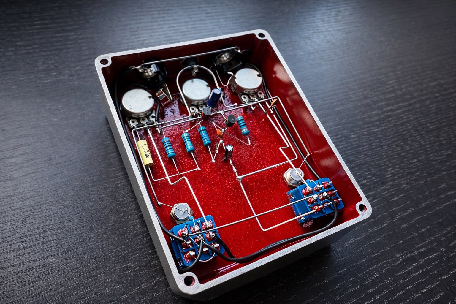 Silicon fuzz face pedal with bc183 transistors
