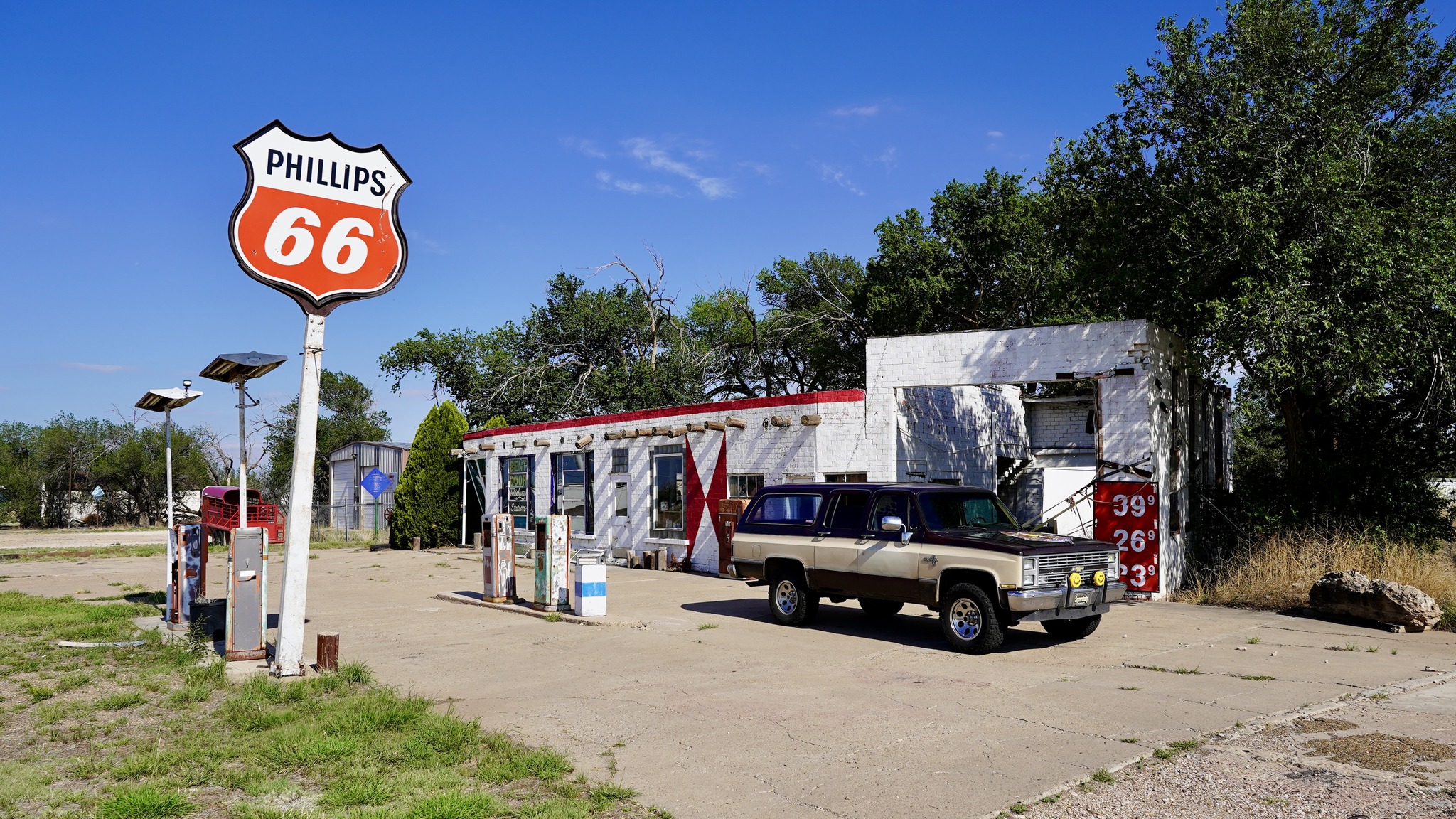 Have you visited the Bent Door Cafe / Midway Station on old Route