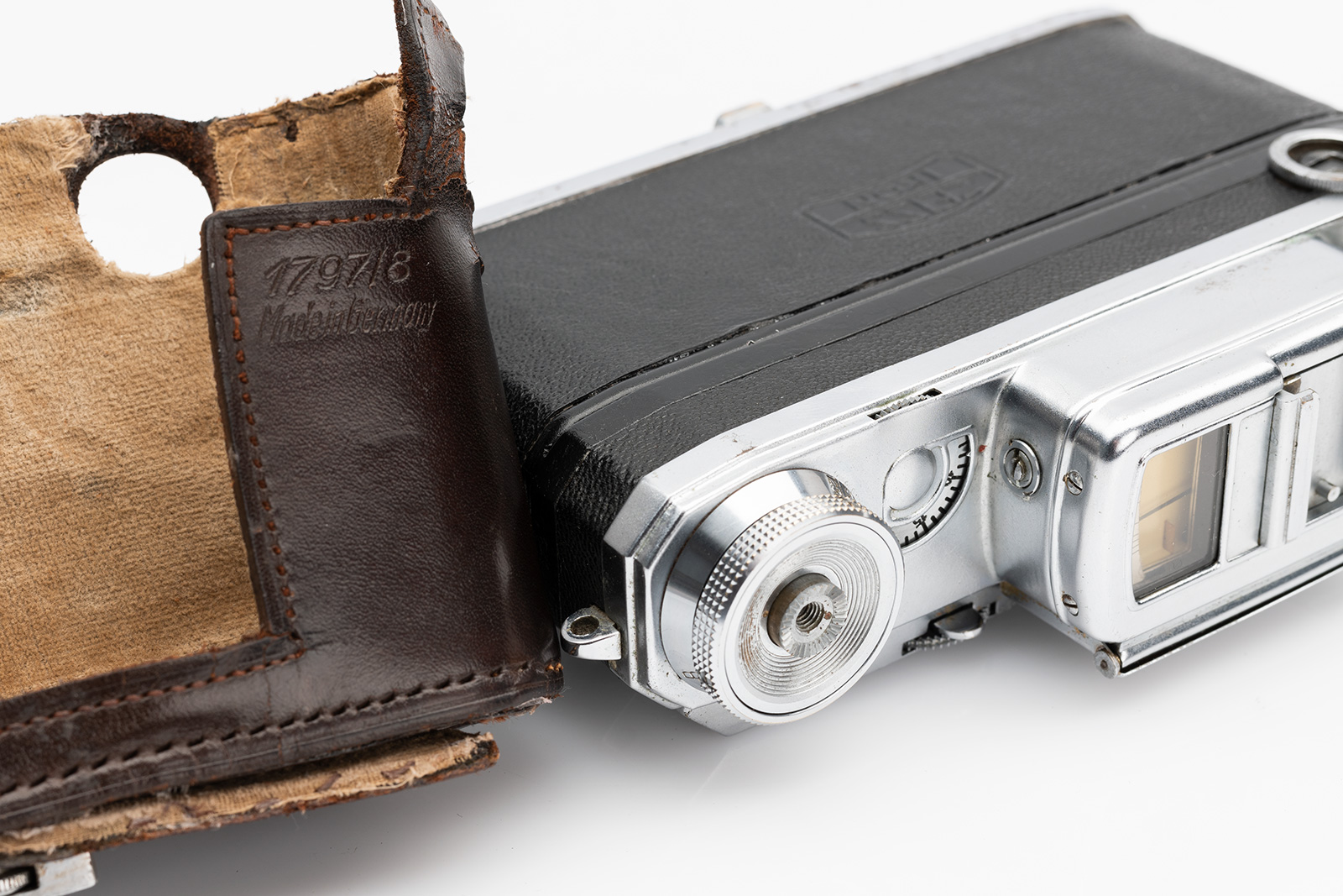 Restoration of 1936 Contax III camera with rare Sonnar lens