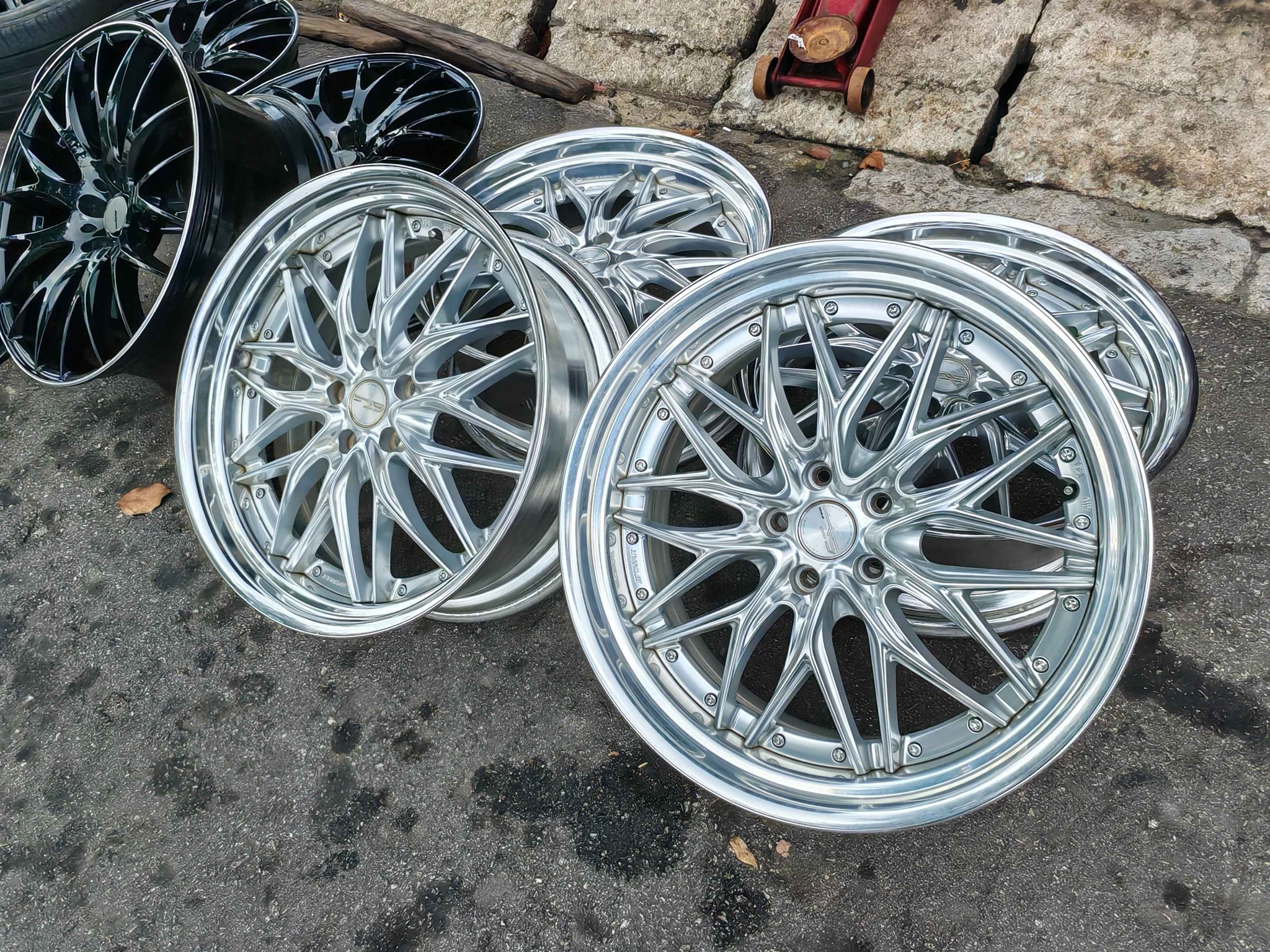 タイヤ・ホイール 17WORK SCHWERT QUELL SOLO 7J +48 5H114.3 アルミ