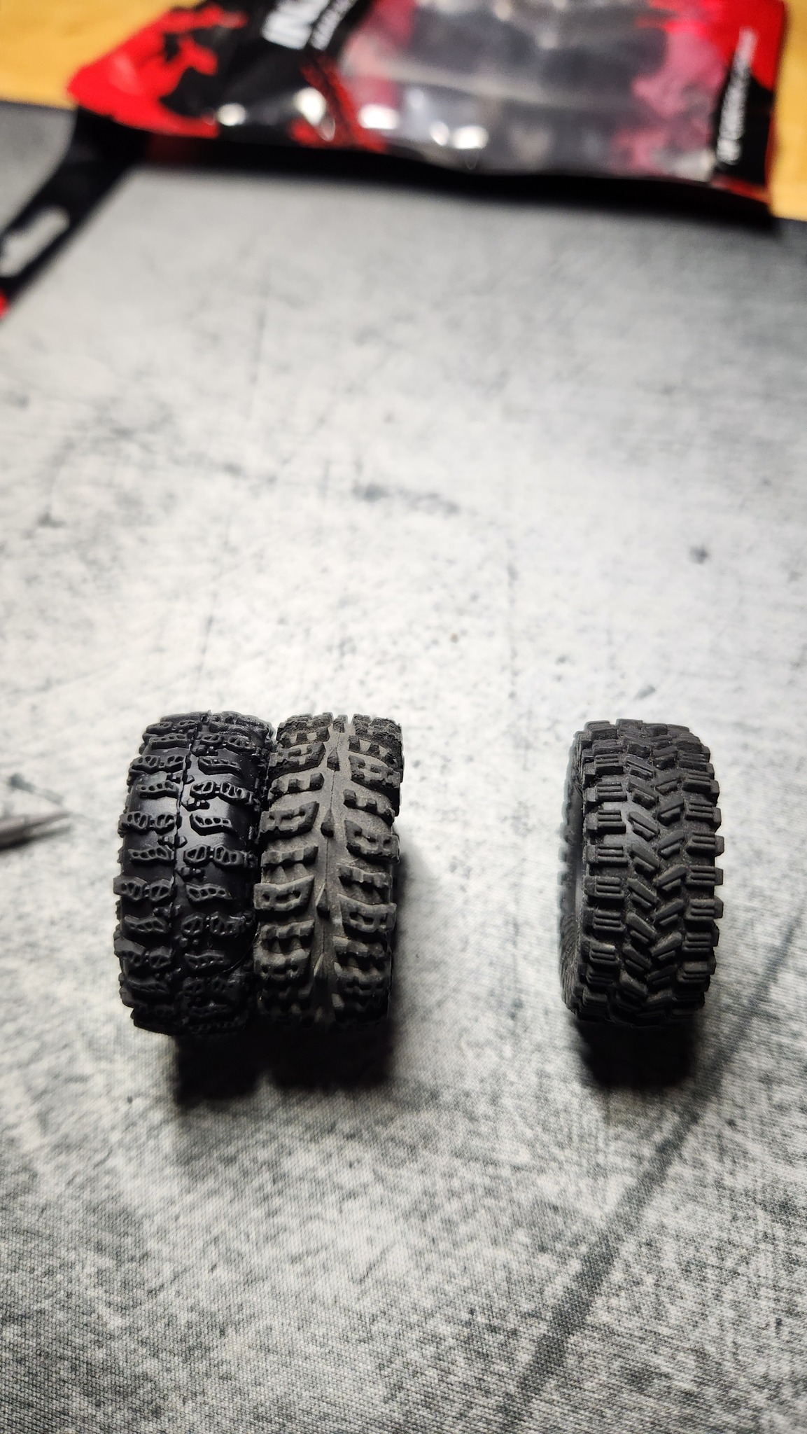 Swamp claws vs Cling Ons for SCX30