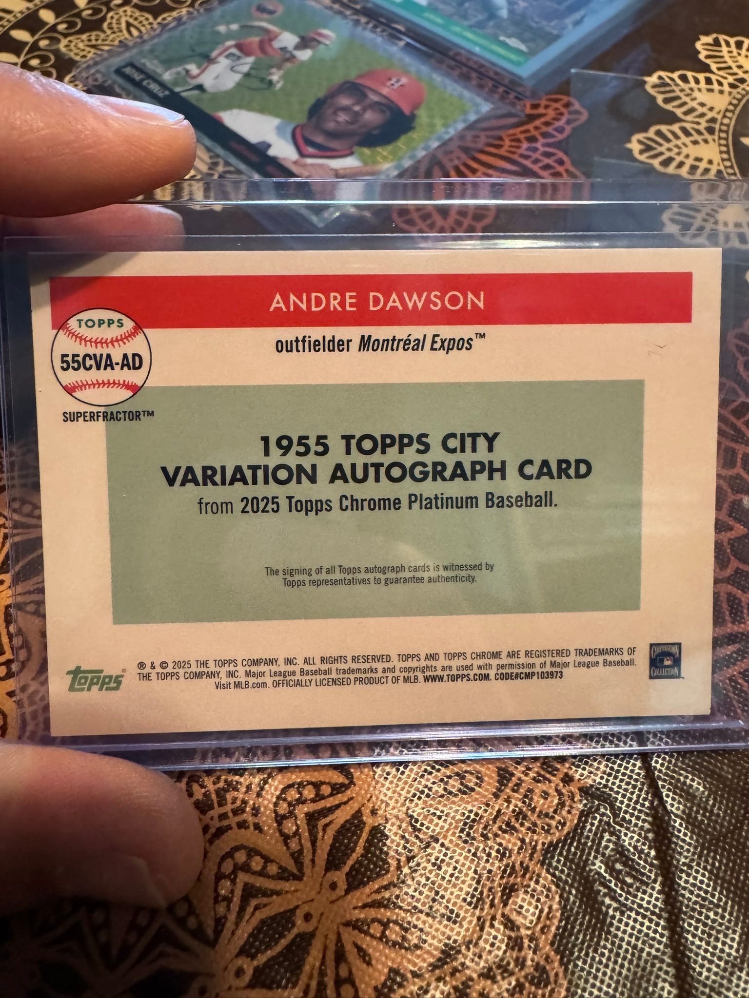 11-year-old pulls rare Andre Dawson autograph superfractor from