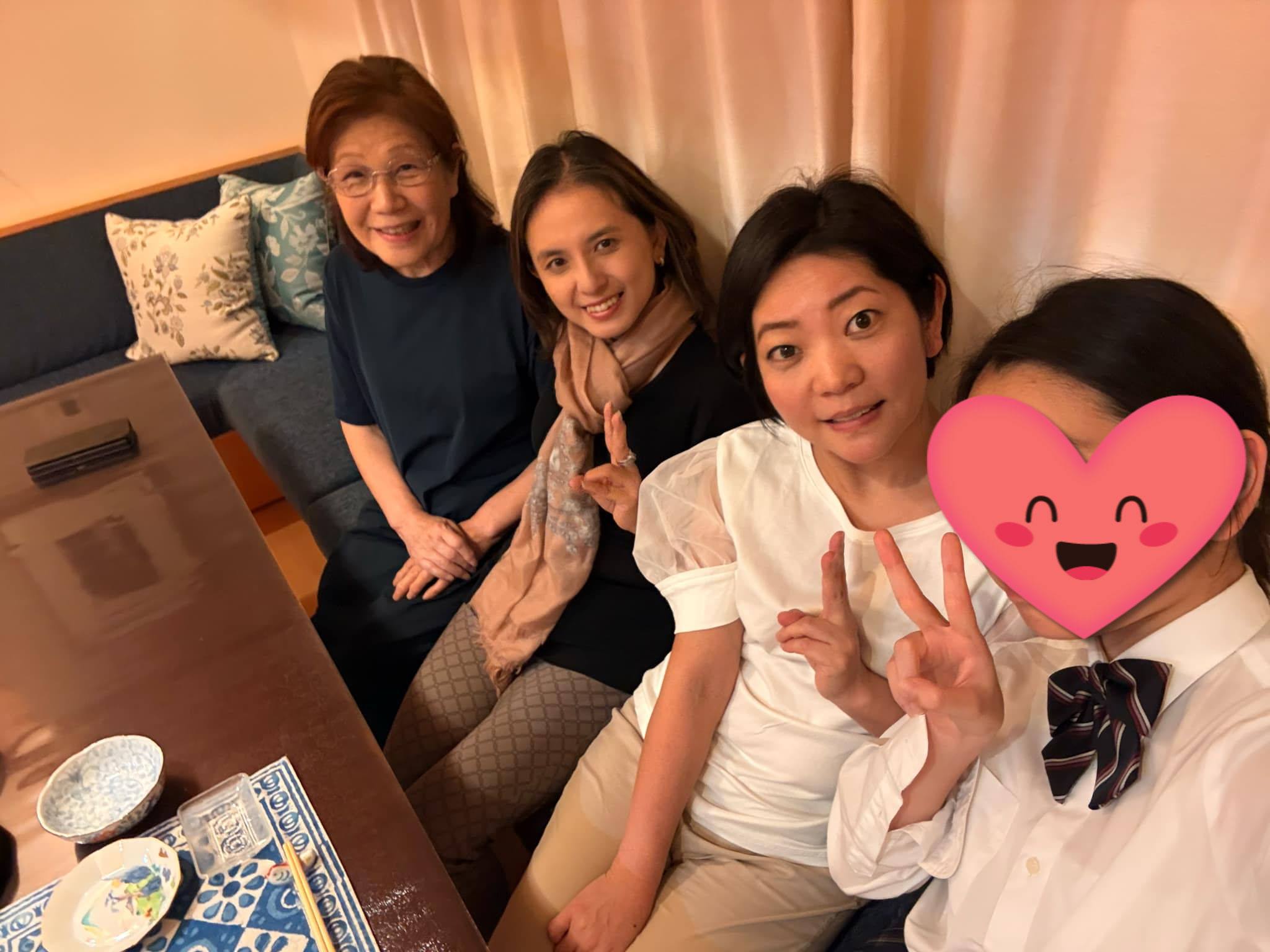大沼 みずほ - 大沼 みずほ added a new photo — with Rita Chan