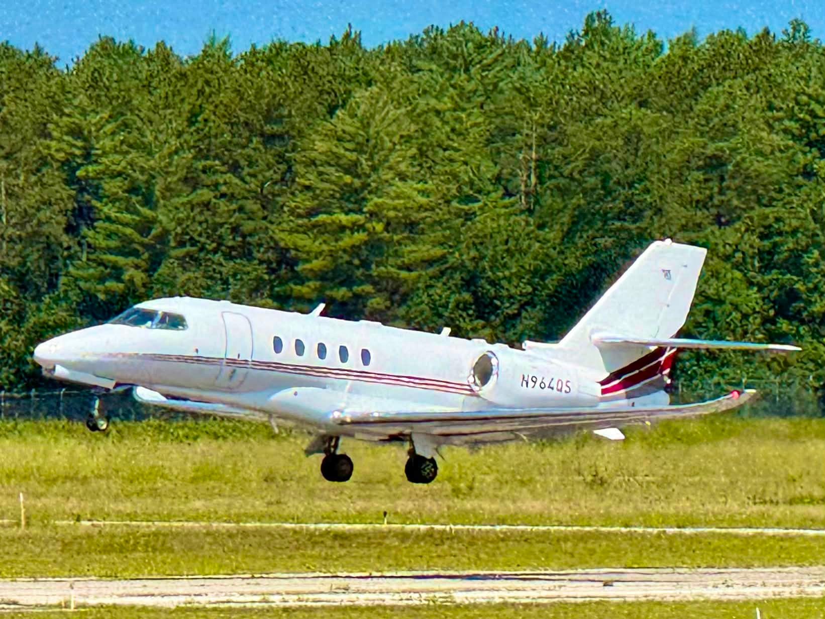 N964QS C68A seen 7 August 2026 at 5B2 Saratoga County Airport